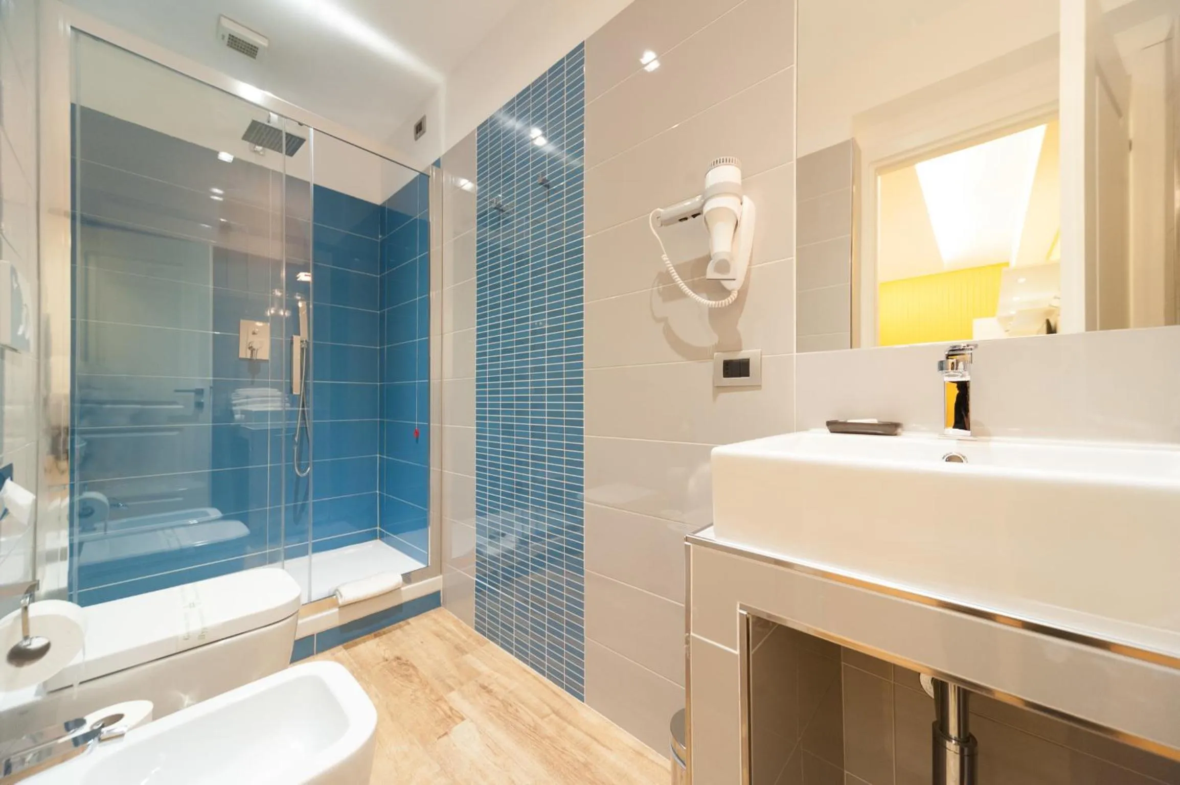 Bathroom in Trevi 41 Hotel