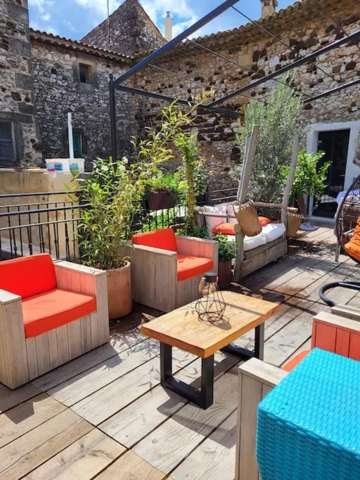 Patio in La PULCINELLA Maison de Famille