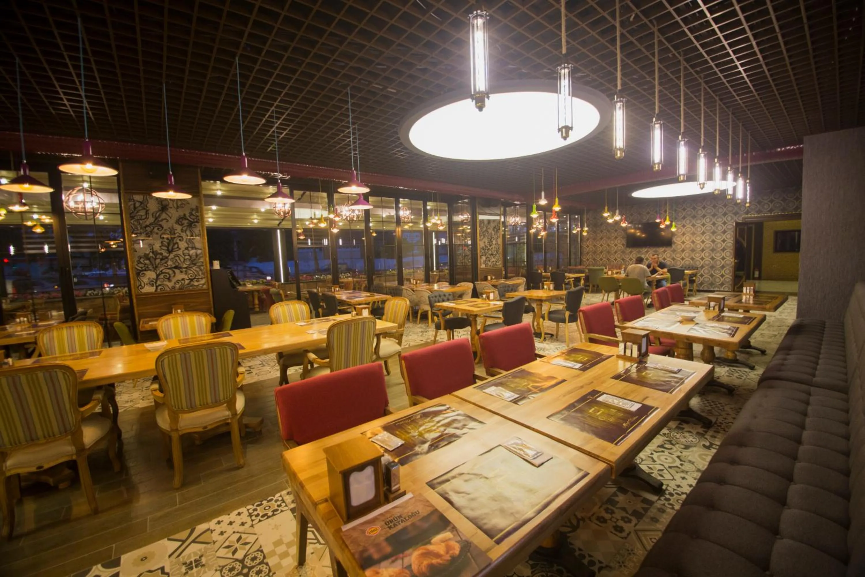 Restaurant/places to eat in The Corner Hotel