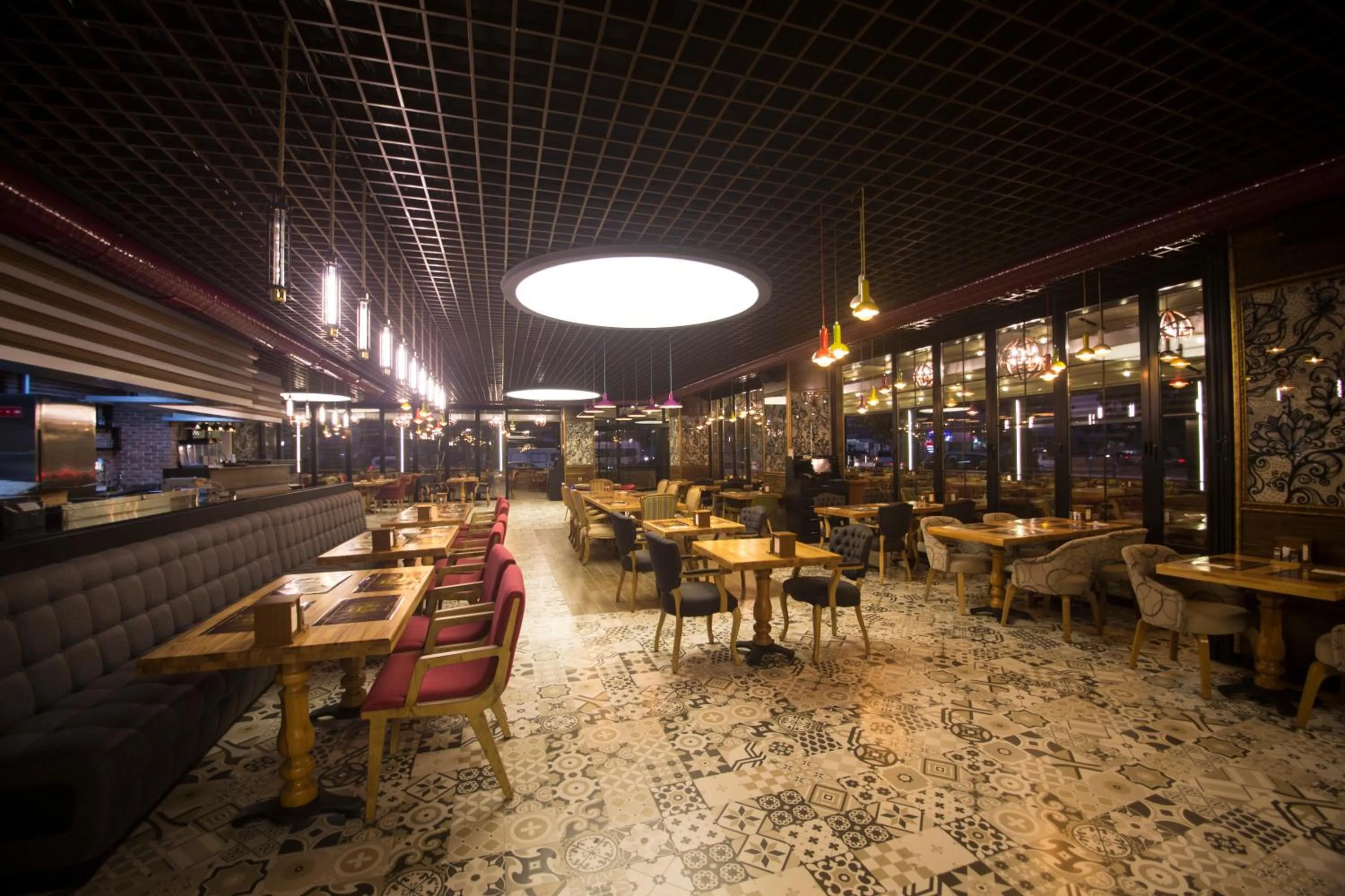 Restaurant/places to eat in The Corner Hotel