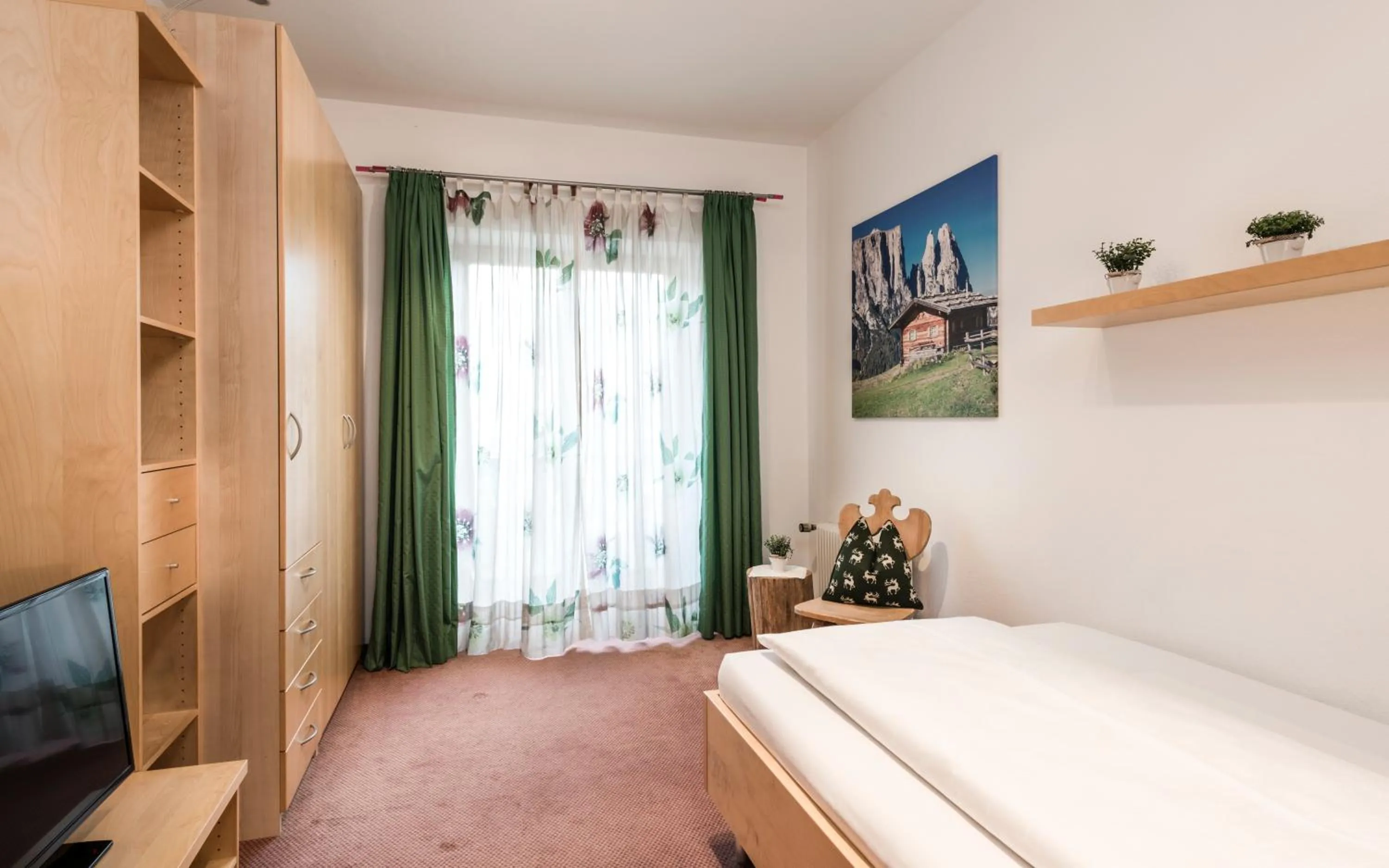 Bedroom, Bed in Ferien & Wellnesshotel Windschar