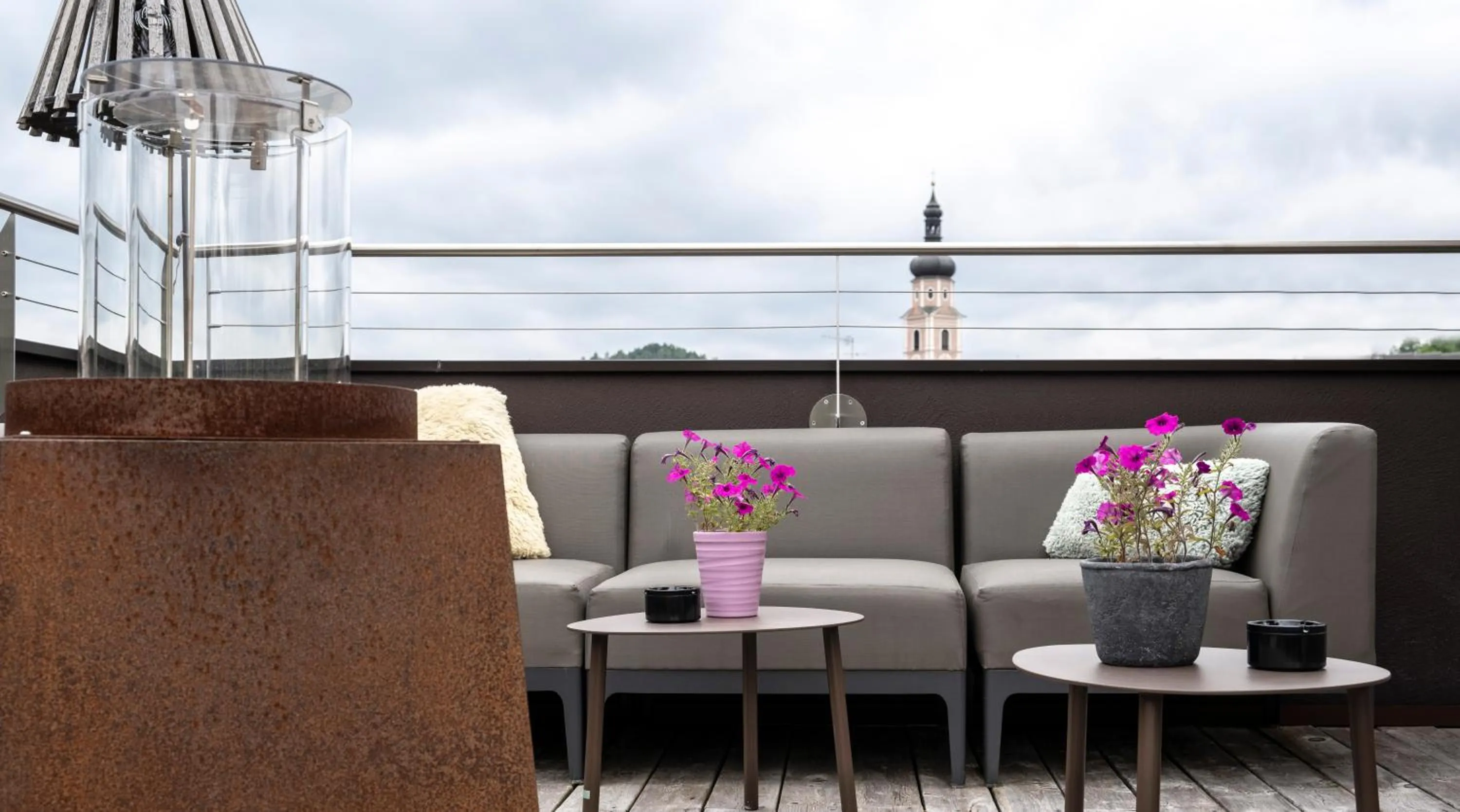 Lounge or bar in ABINEA Dolomiti Romantic SPA