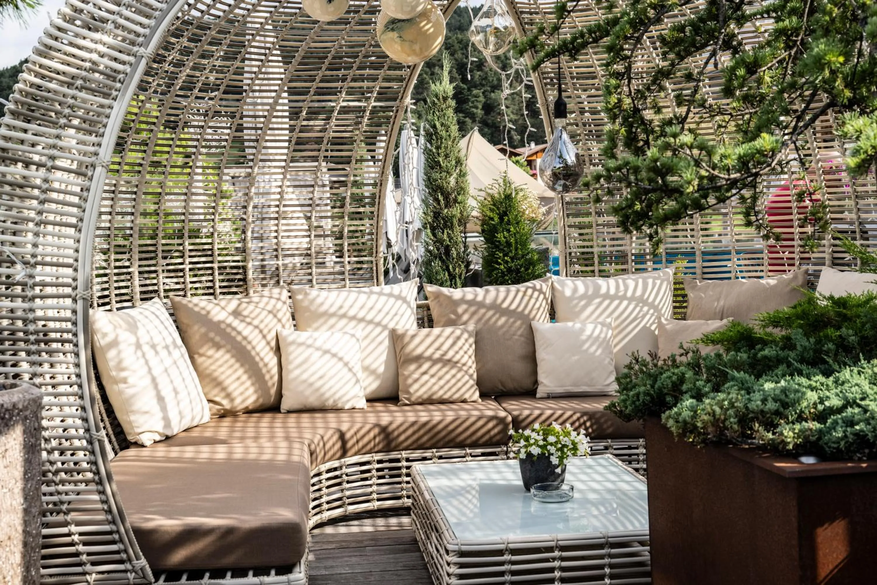 Lounge or bar in ABINEA Dolomiti Romantic SPA