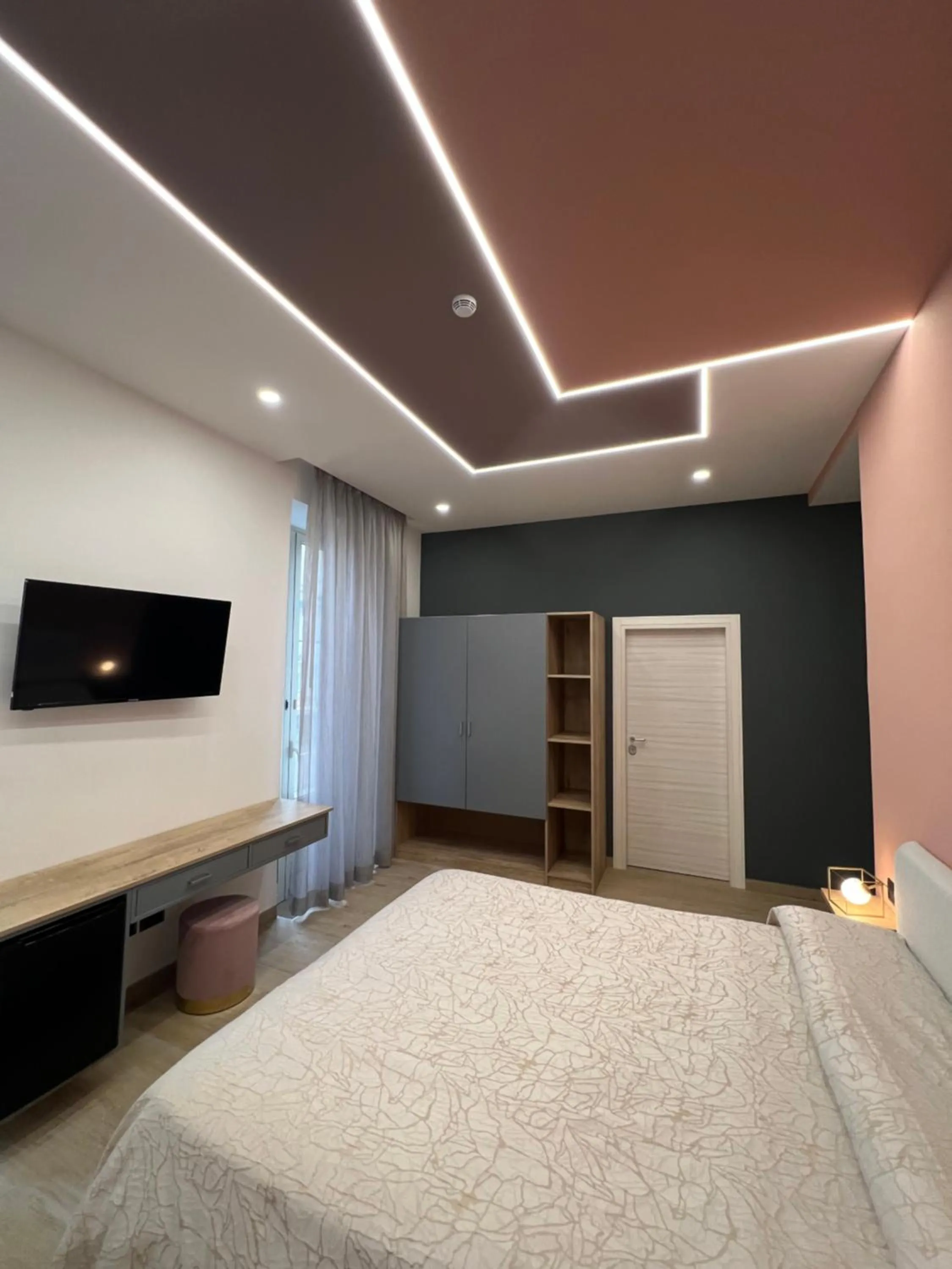 Bed in Relais Piazza Del Plebiscito B&B