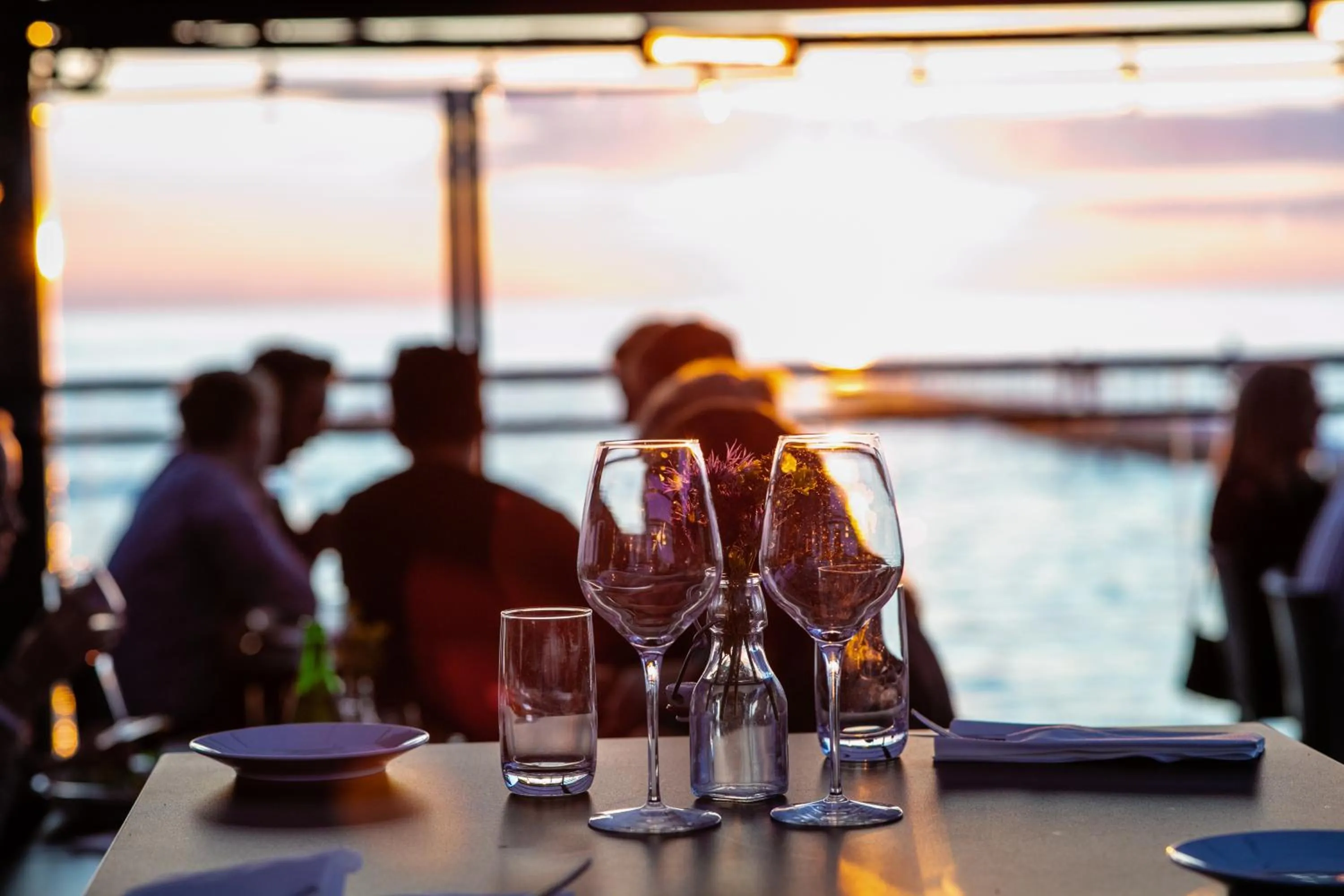 Restaurant/places to eat in NOVI Resort