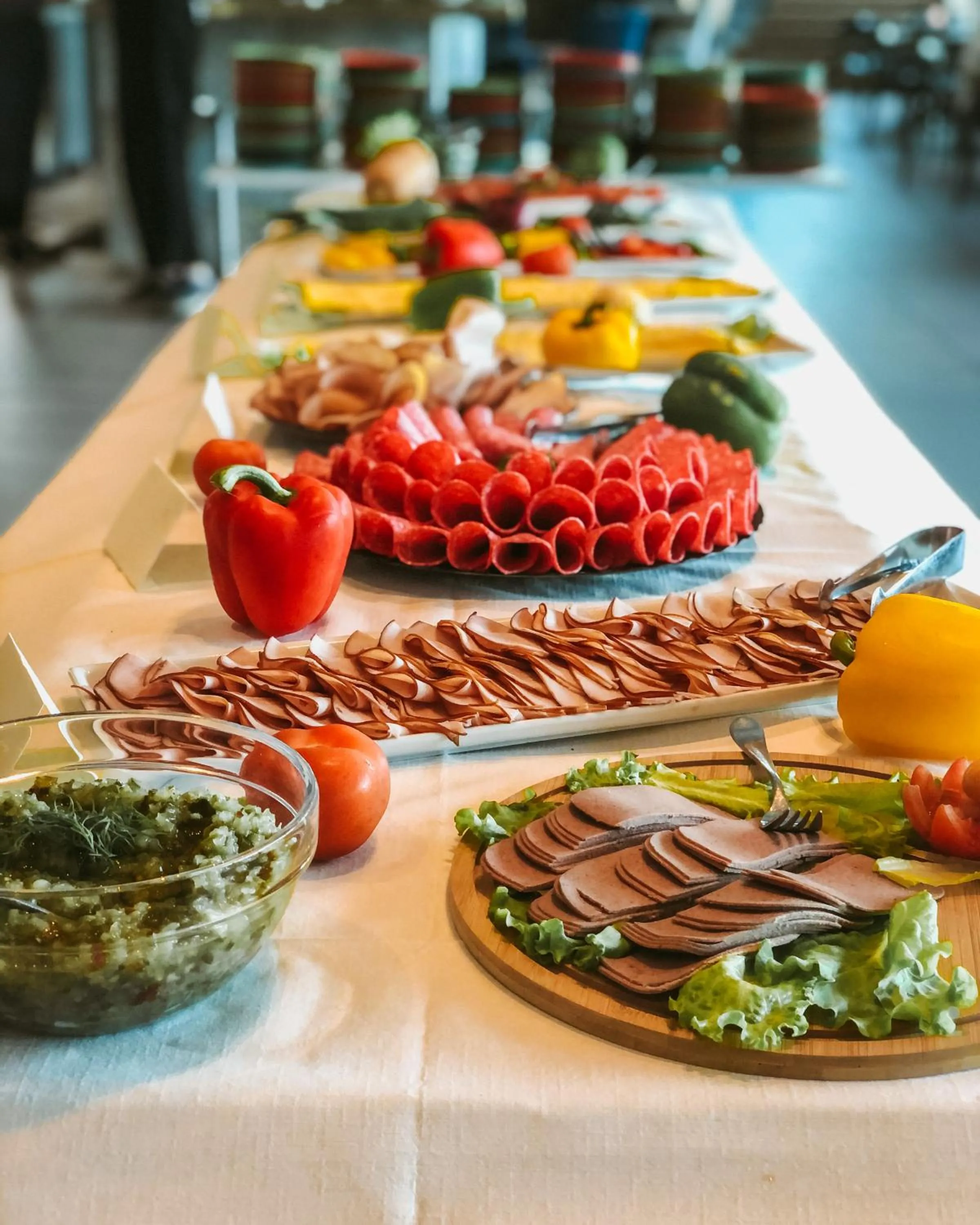 Restaurant/places to eat in NOVI Resort