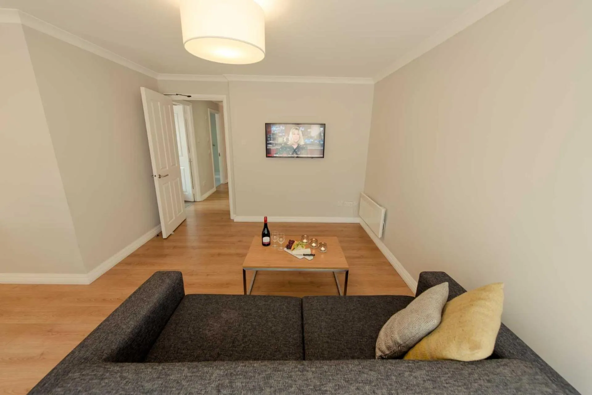 Living room in PREMIER SUITES Reading