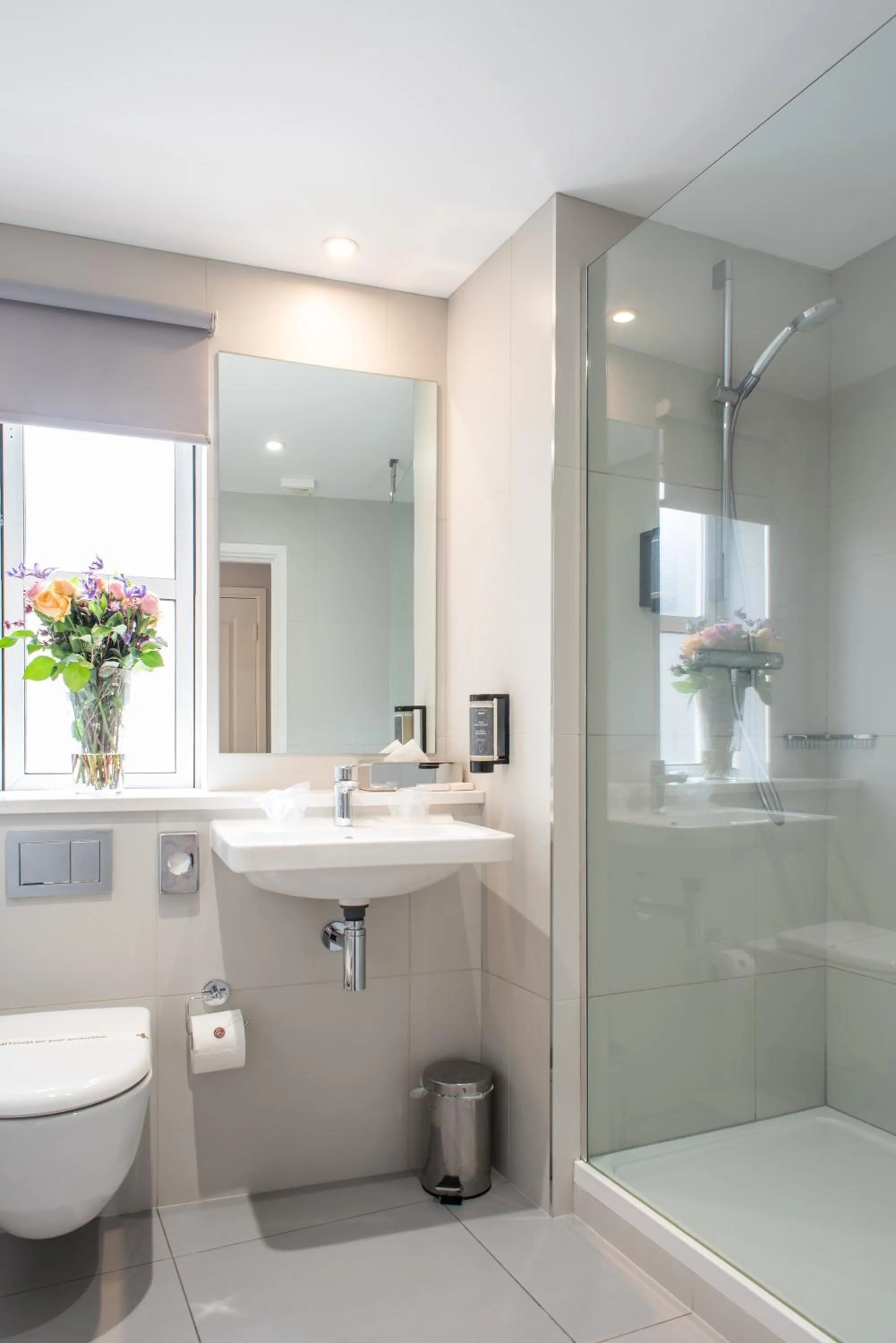 Bathroom in PREMIER SUITES Reading