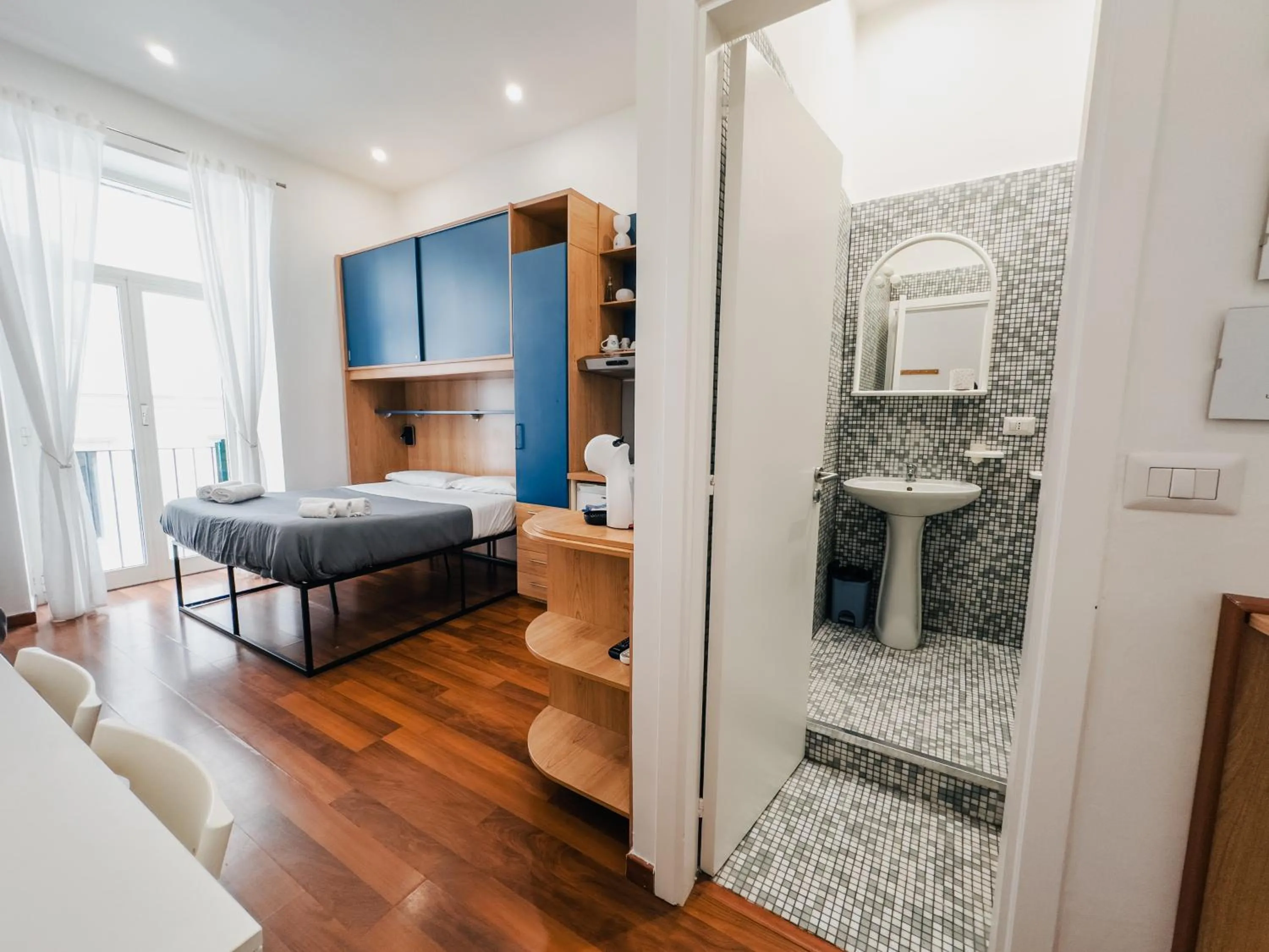 Photo of the whole room, Bed in Ale & Tizy House