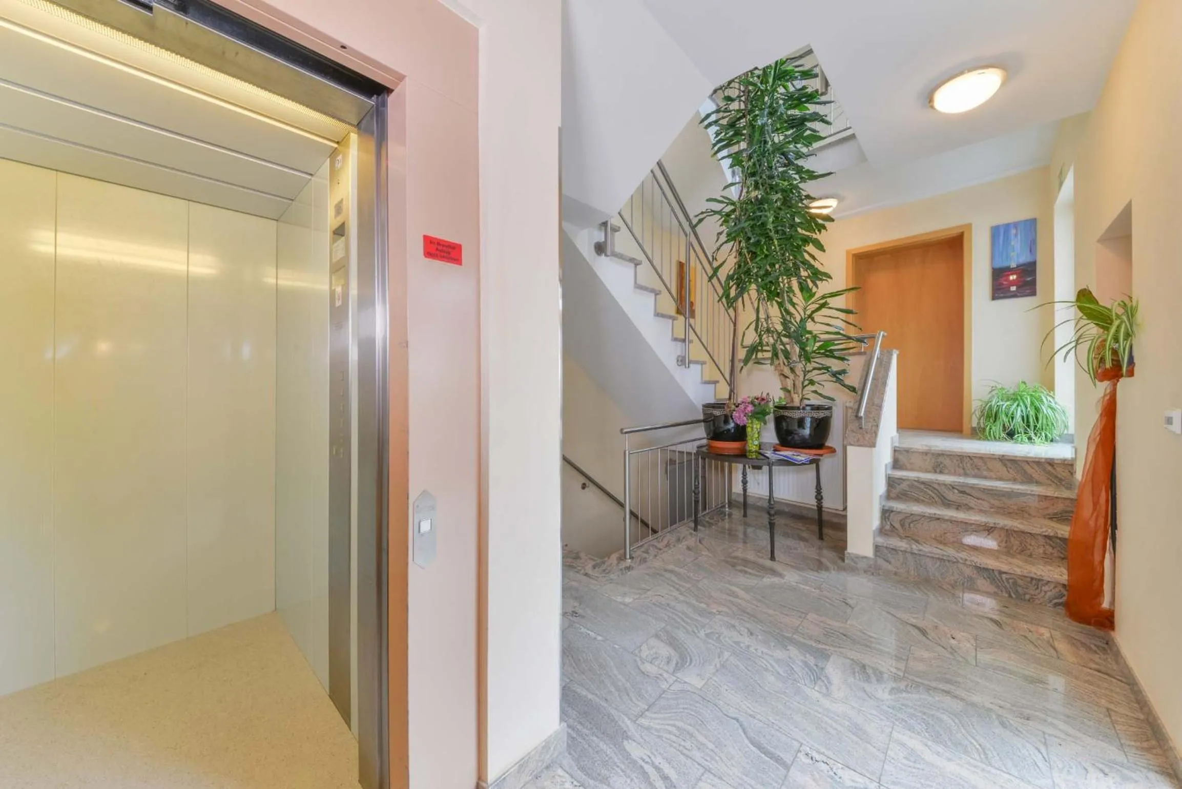 Decorative detail in Hotel Peterhof