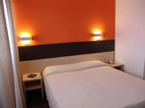 Single Room in Hotel Milano Single Room in Hotel Milano