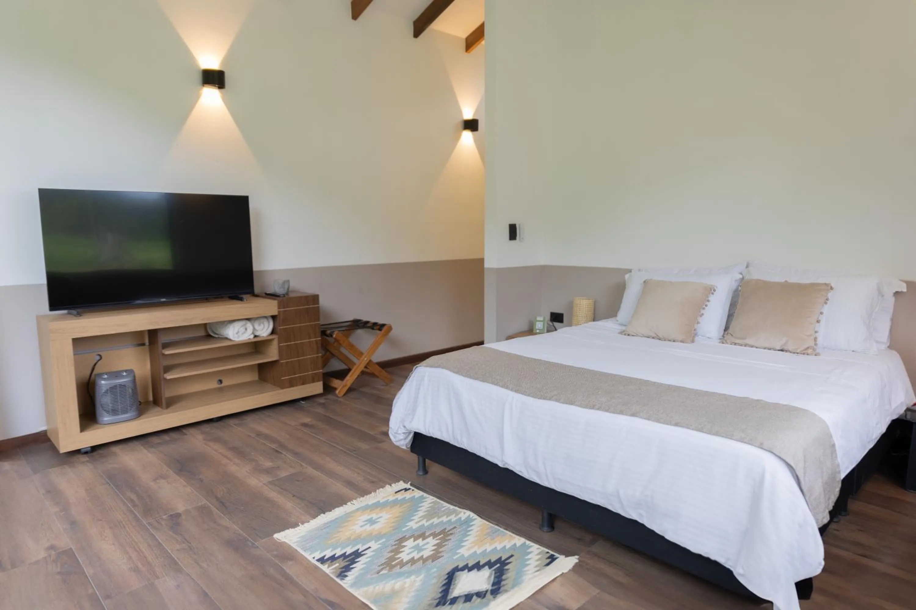 Bedroom, Bed in La Cabaña Ecohotel - Valle del Cocora