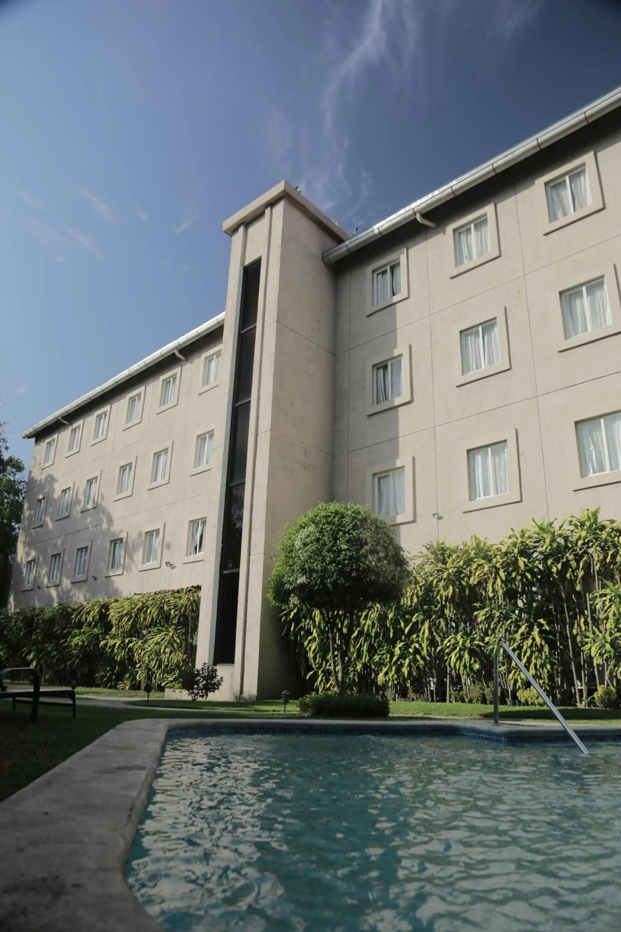 Property building in Hotel Gardenia Inn