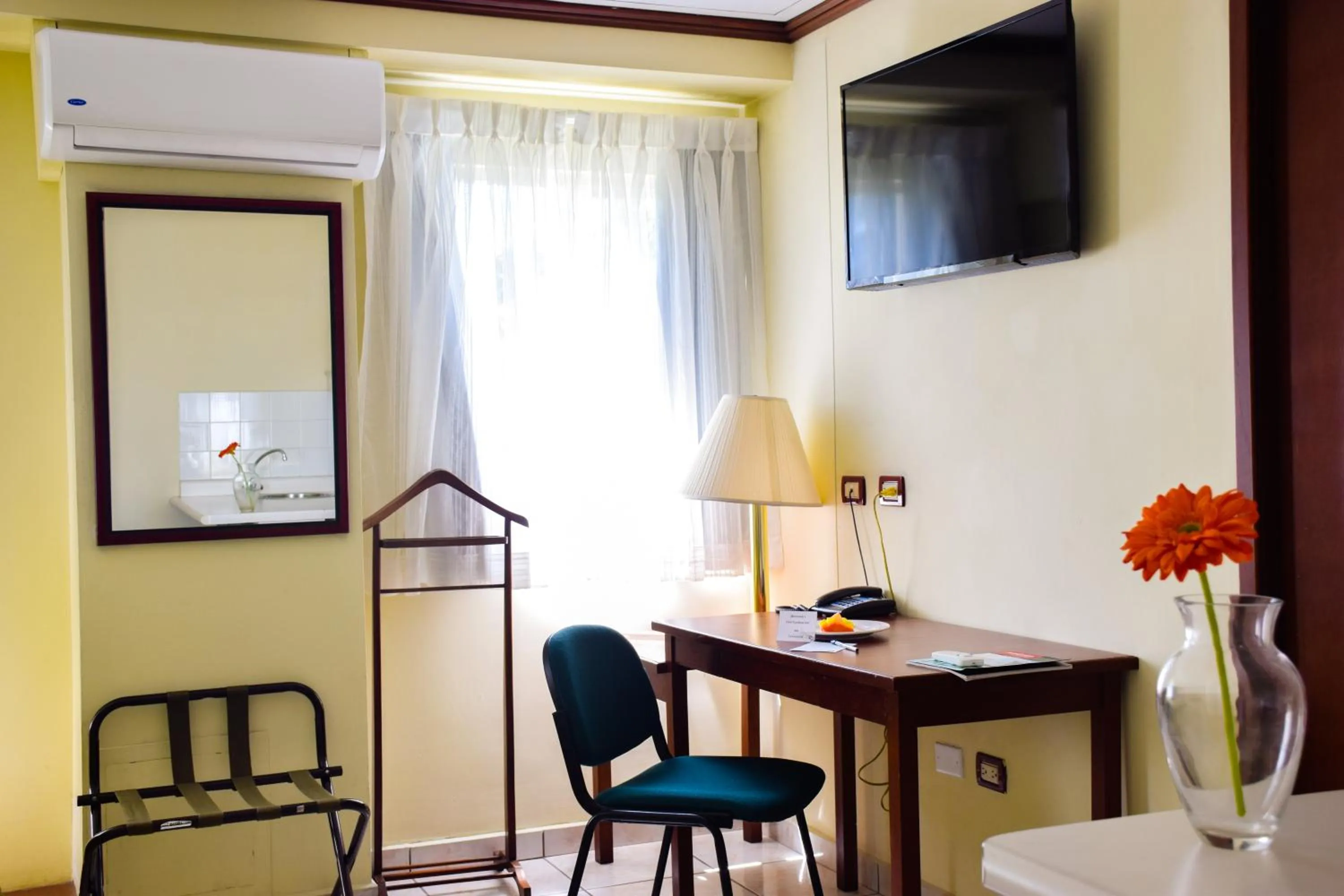Bedroom in Hotel Gardenia Inn