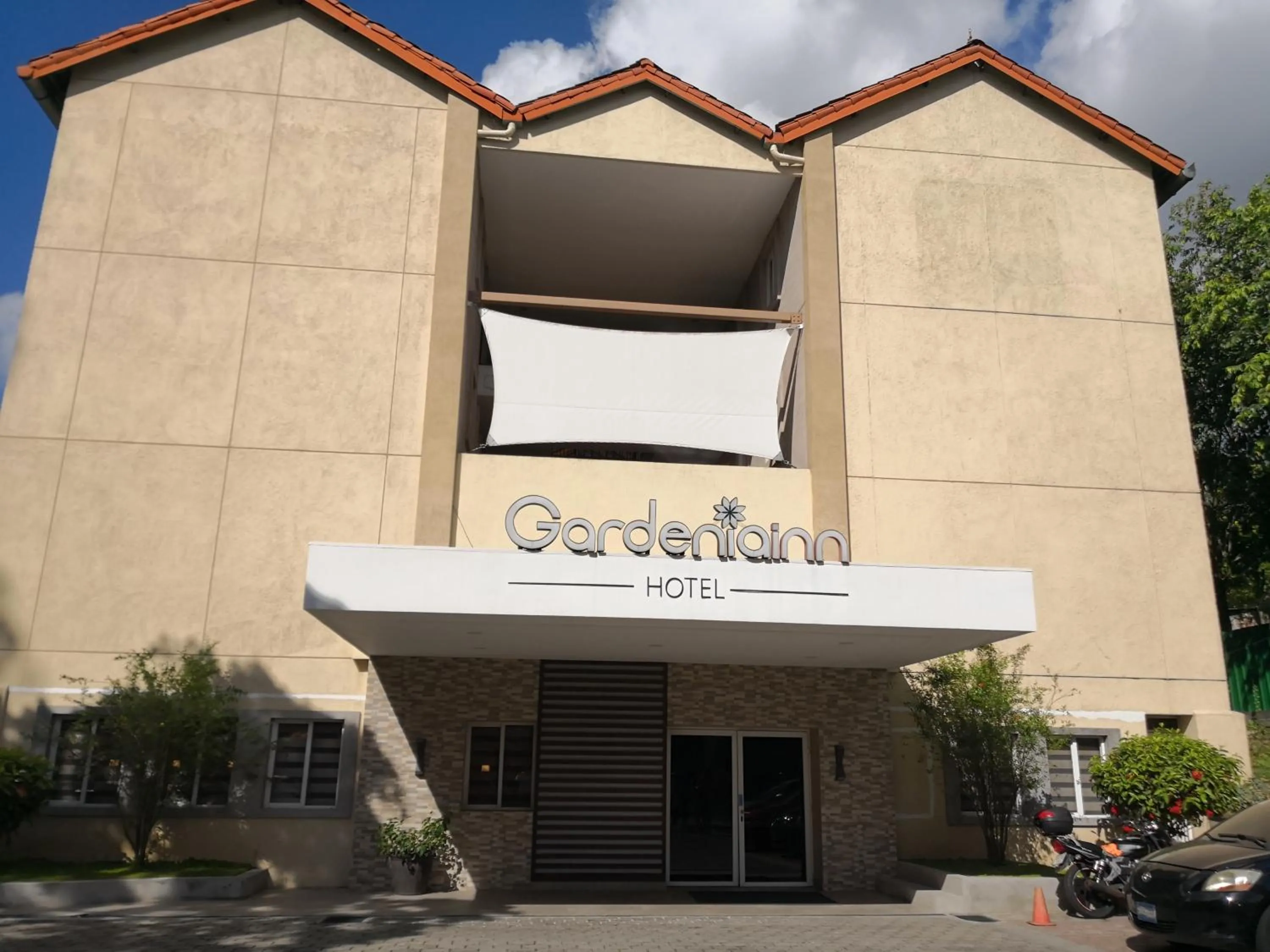 Facade/entrance in Hotel Gardenia Inn