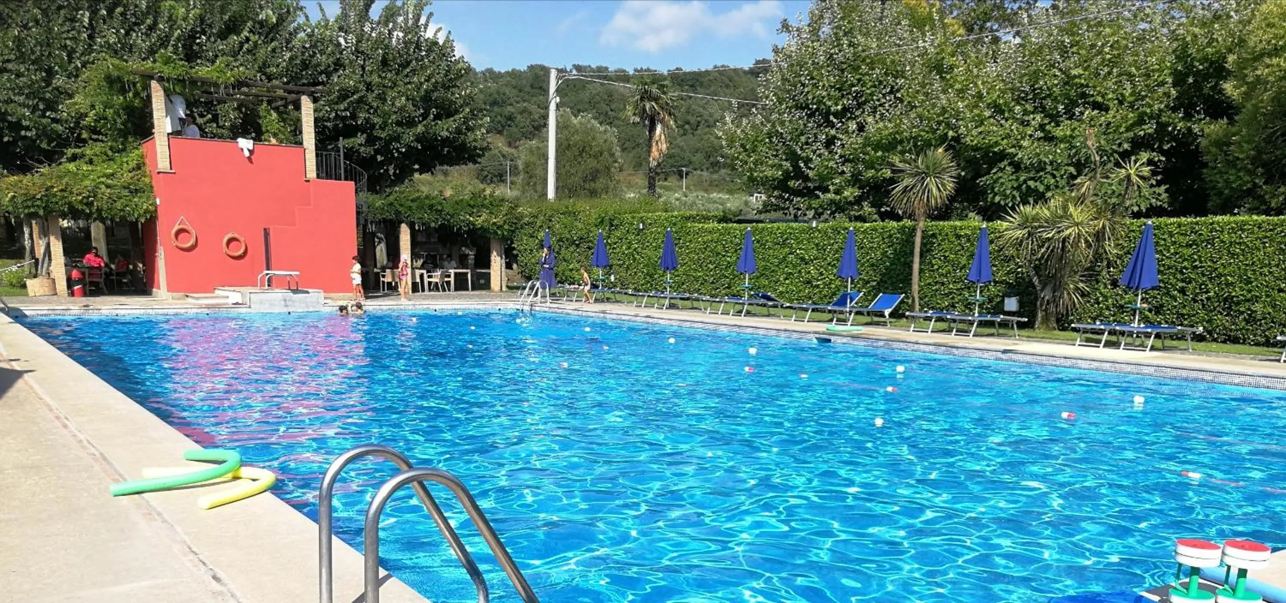 Swimming pool in Hotel Il Casale