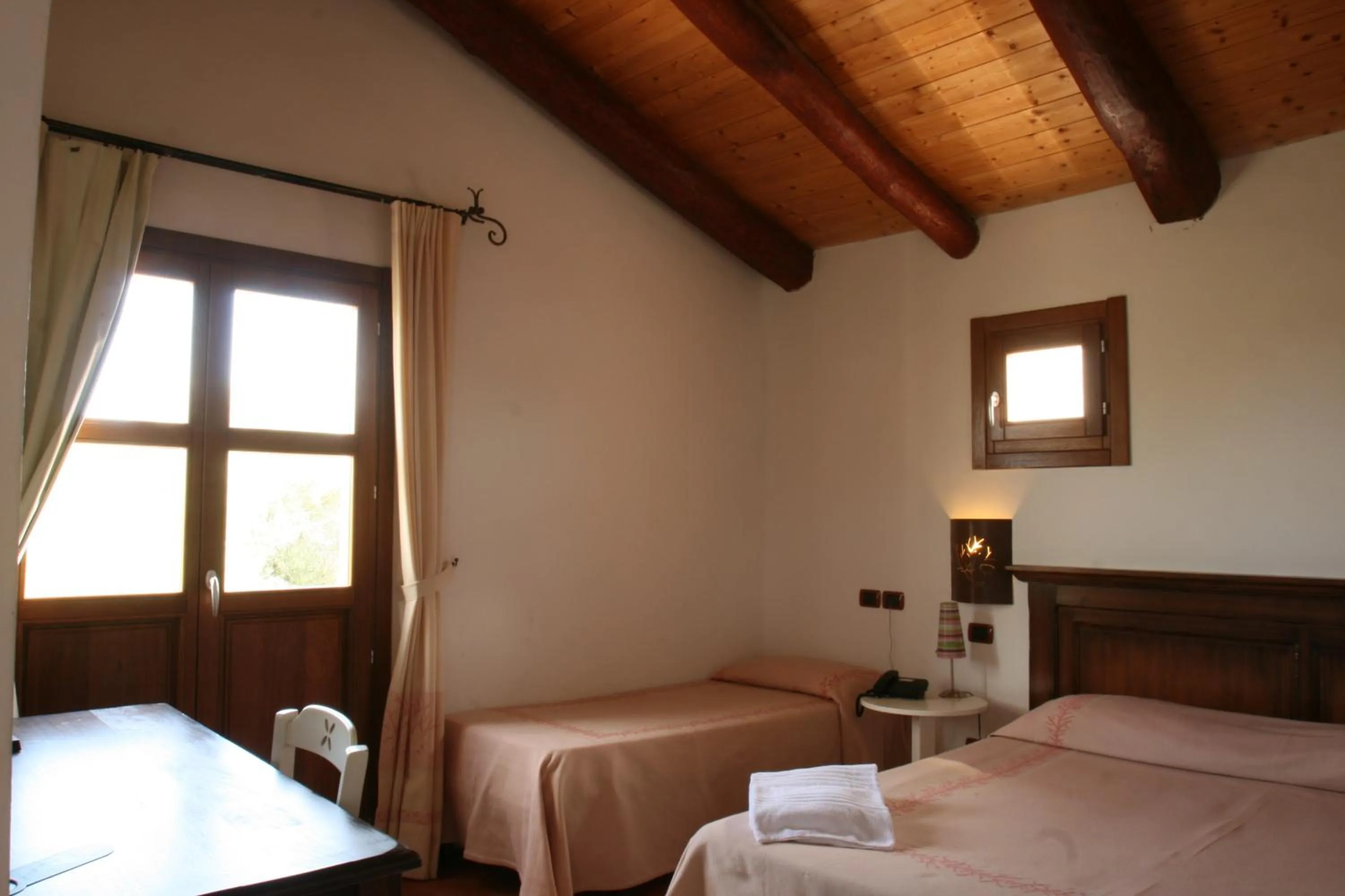 Photo of the whole room, Bed in Hotel Abba & Murta