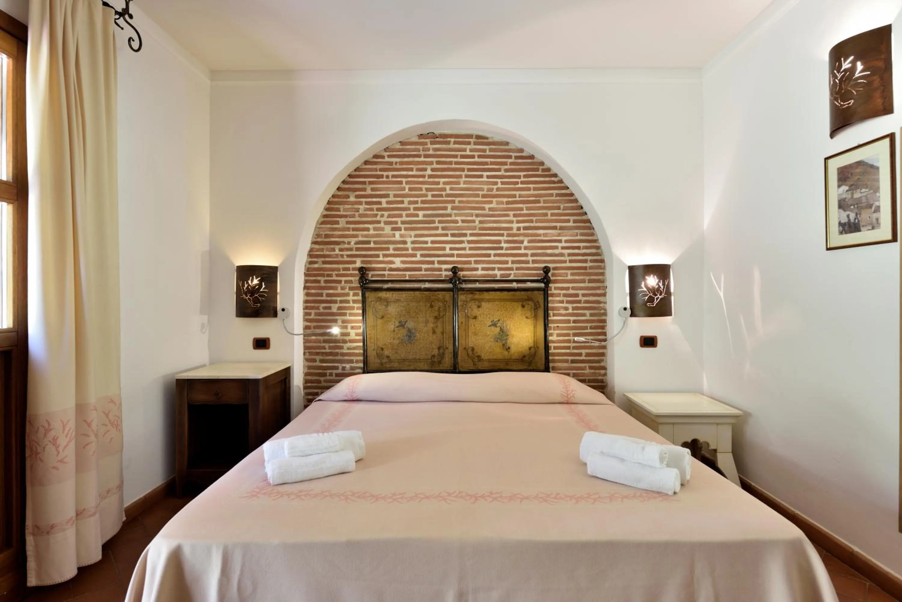 Photo of the whole room, Bed in Hotel Abba & Murta