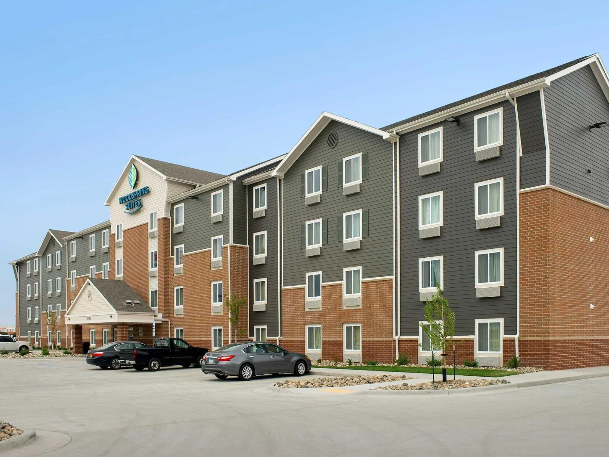 Property building in WoodSpring Suites Fargo North Near NDSU