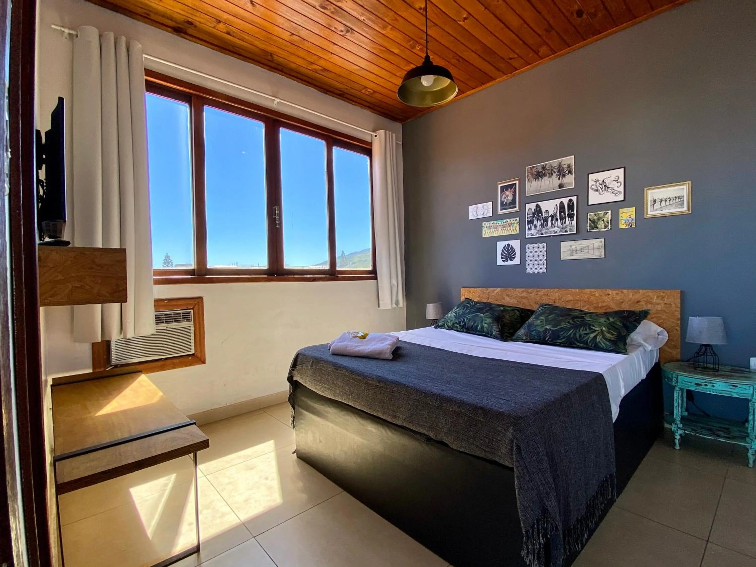 Photo of the whole room, Bed in A Coroa Hostel & Pousada