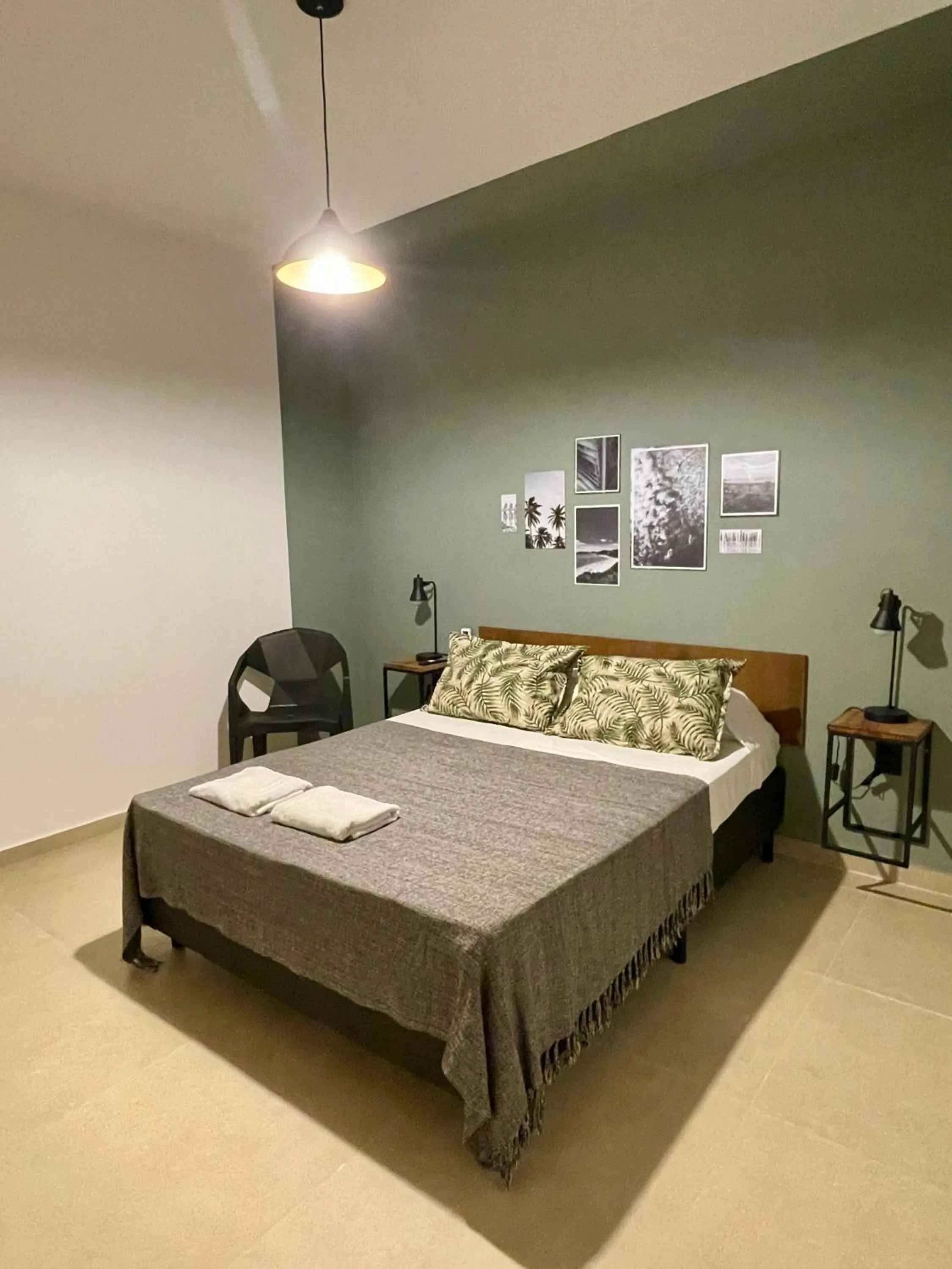 Bedroom, Bed in A Coroa Hostel & Pousada