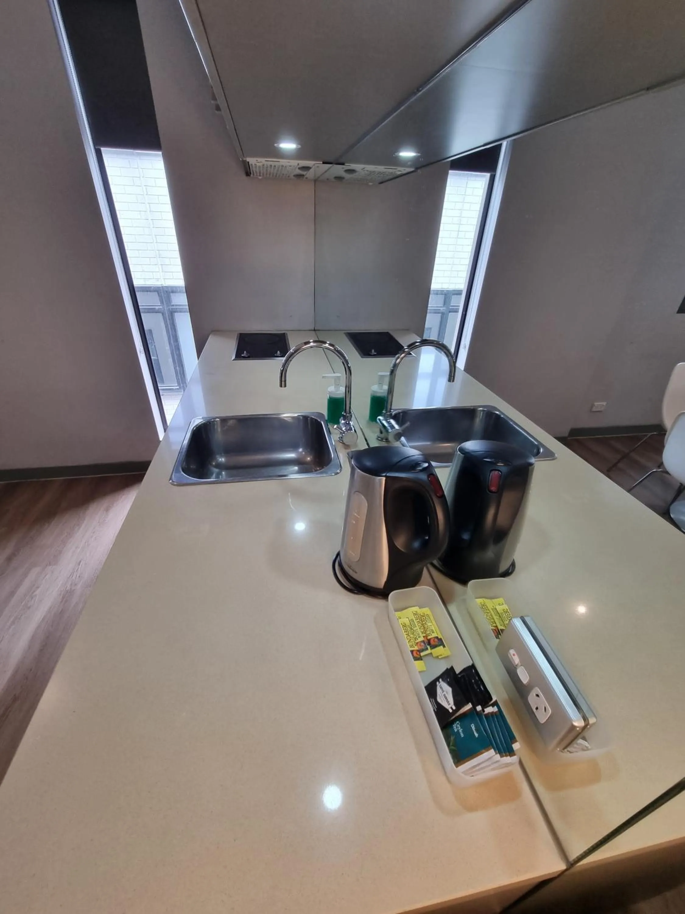 Kitchen or kitchenette in Melbourne ViVo