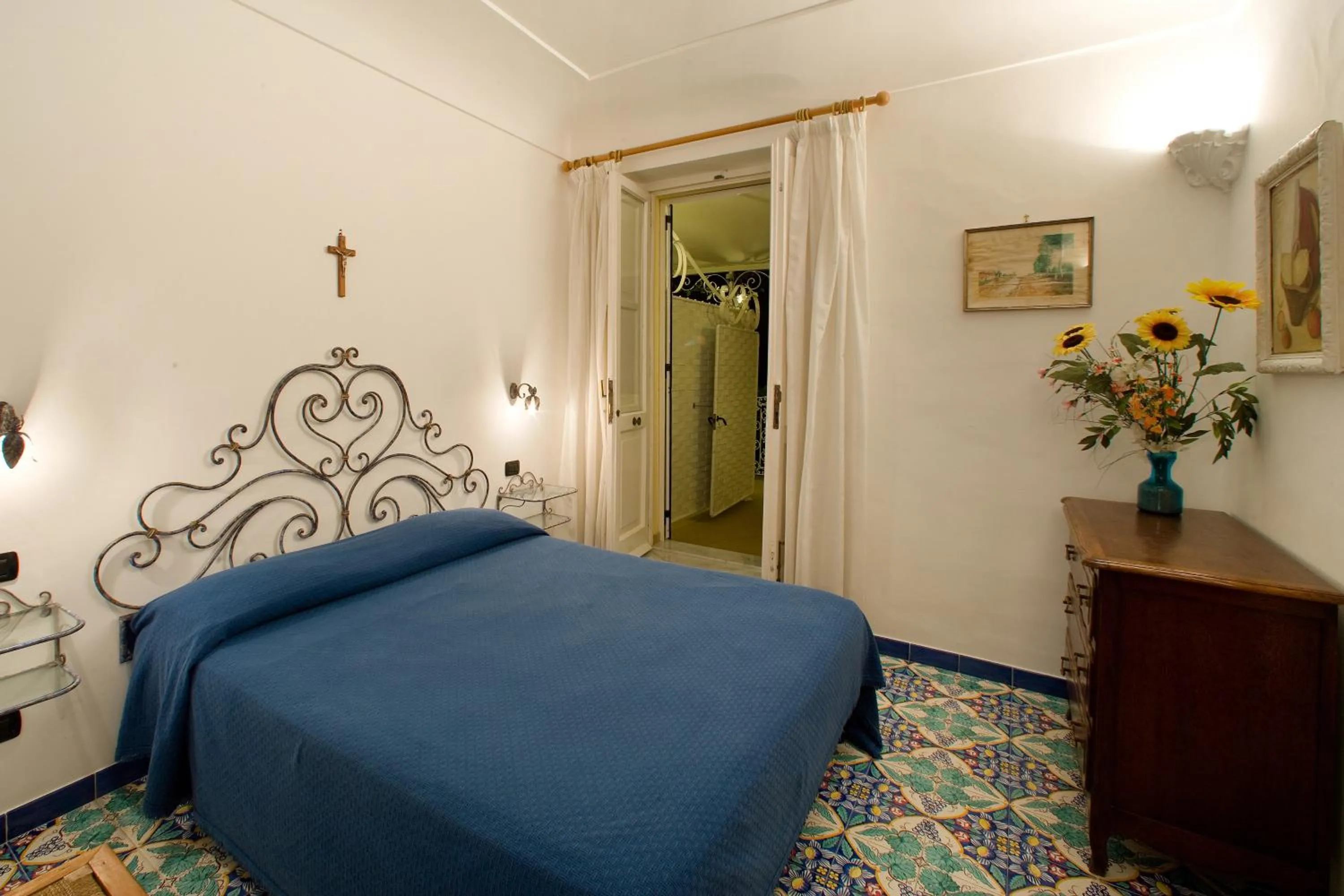 Bed in La Caravella di Positano - Relais, Beach & Residences