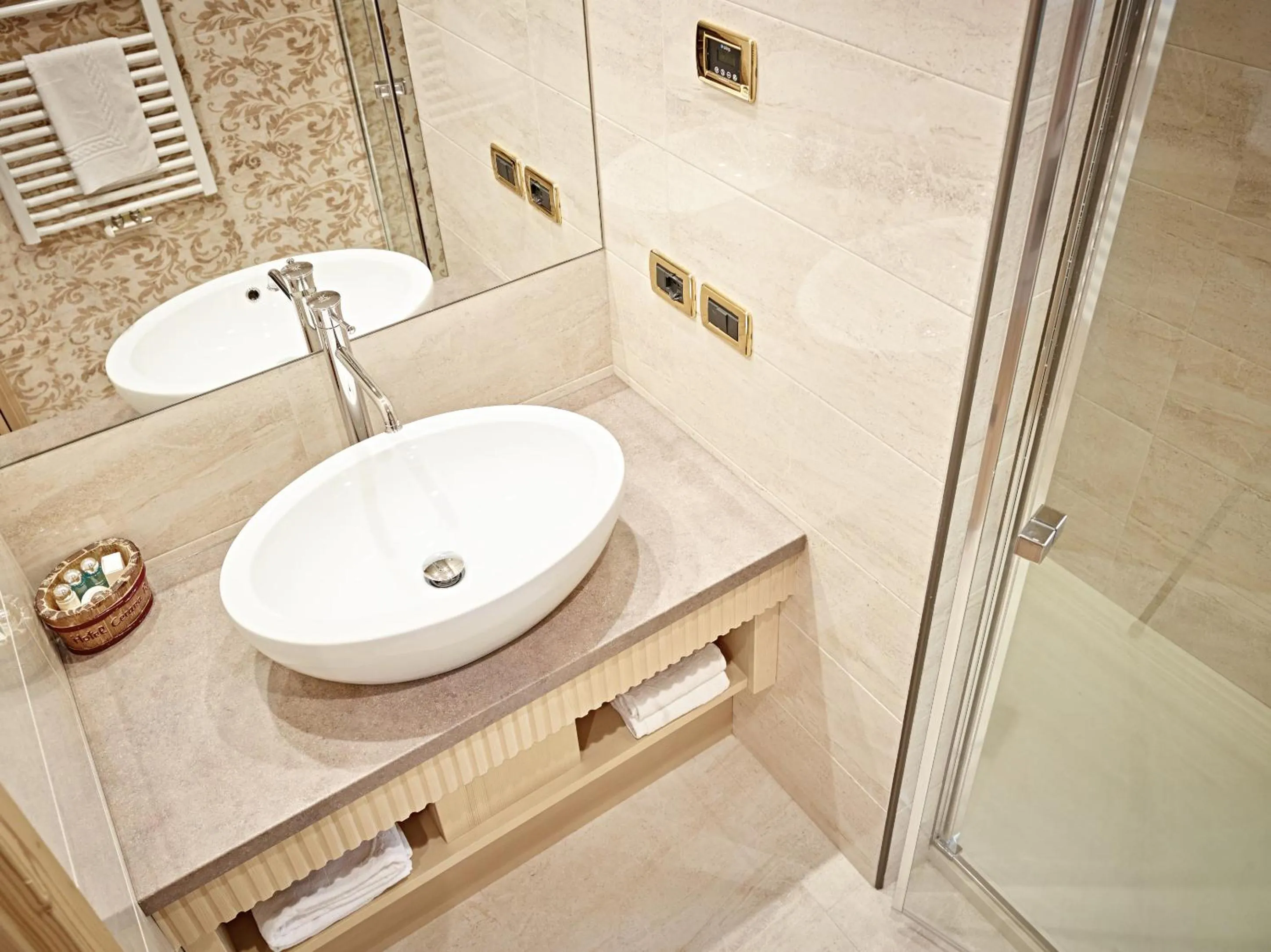 Bathroom in Cerana Relax Hotel