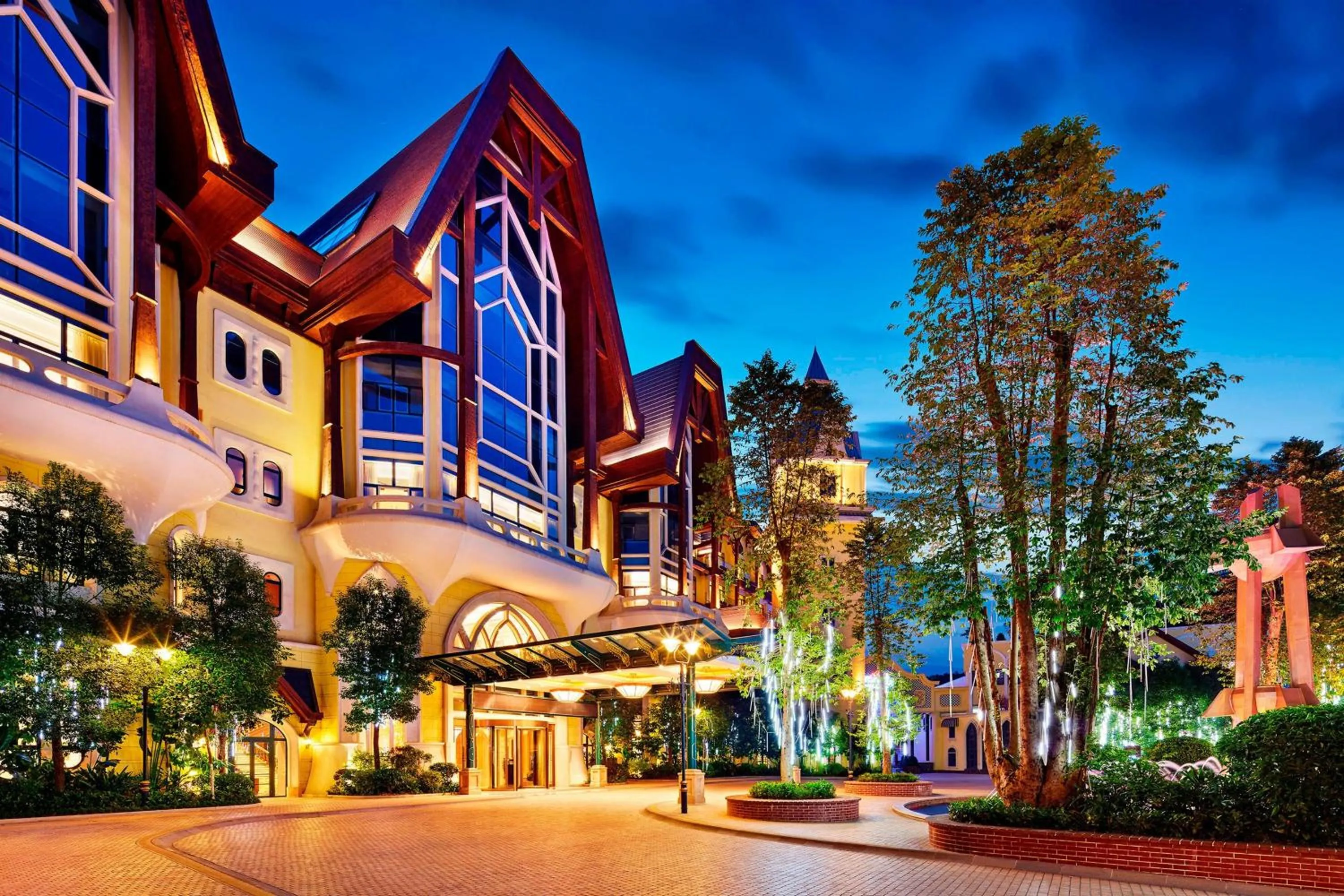 Property building in Four Points by Sheraton Heyuan Resort