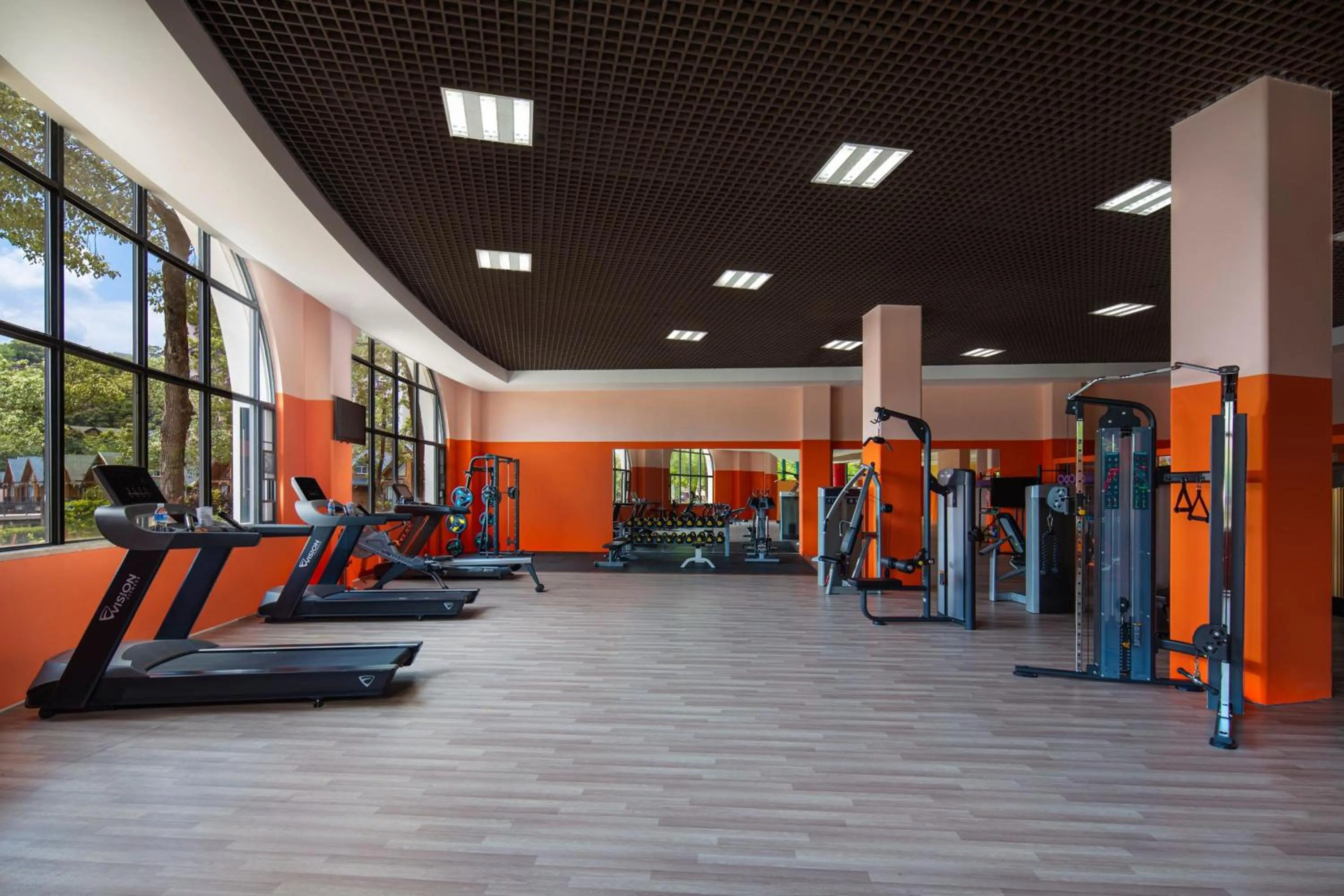 Fitness centre/facilities in Four Points by Sheraton Heyuan Resort