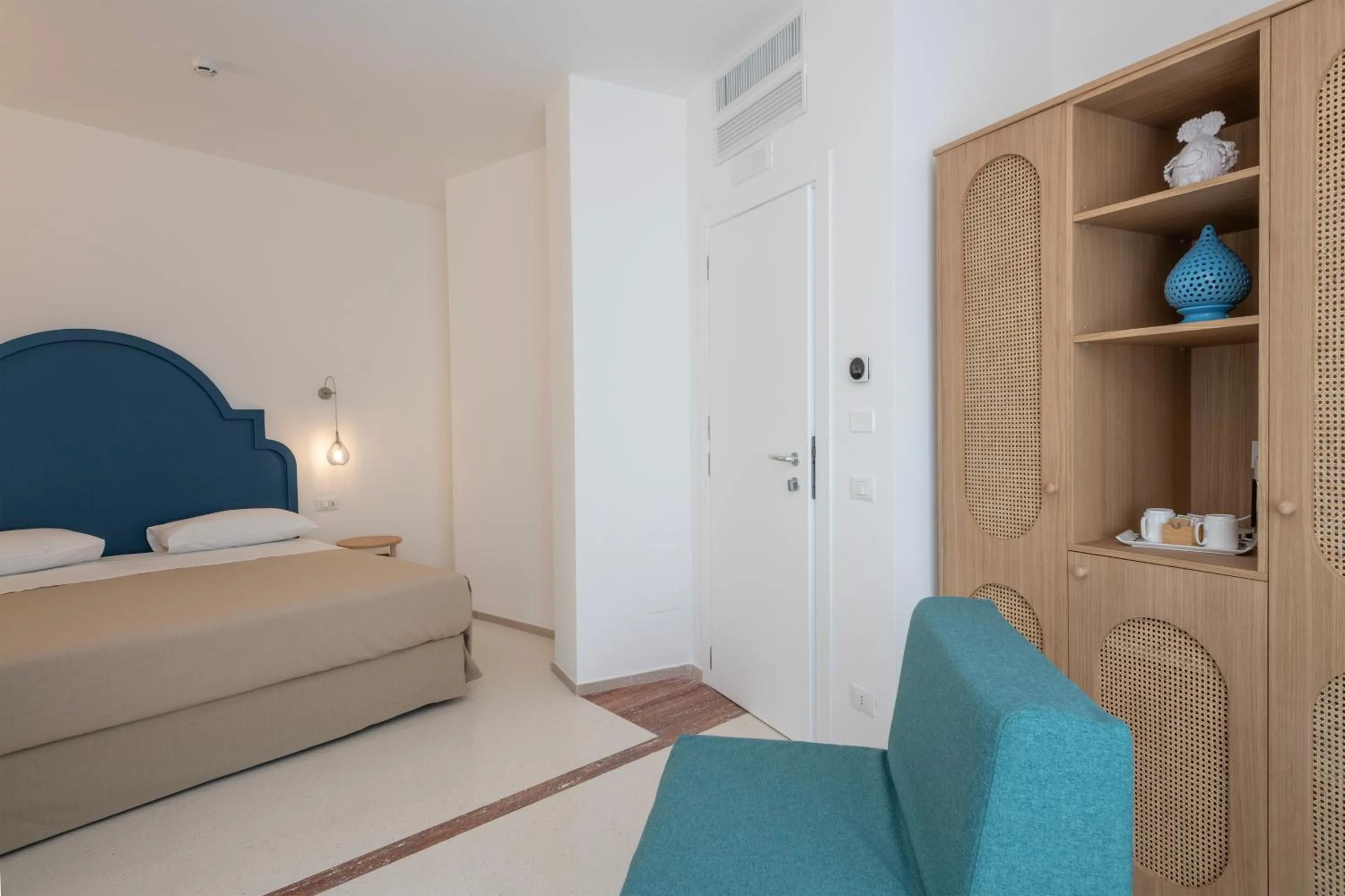 Bed in Hotel Albània