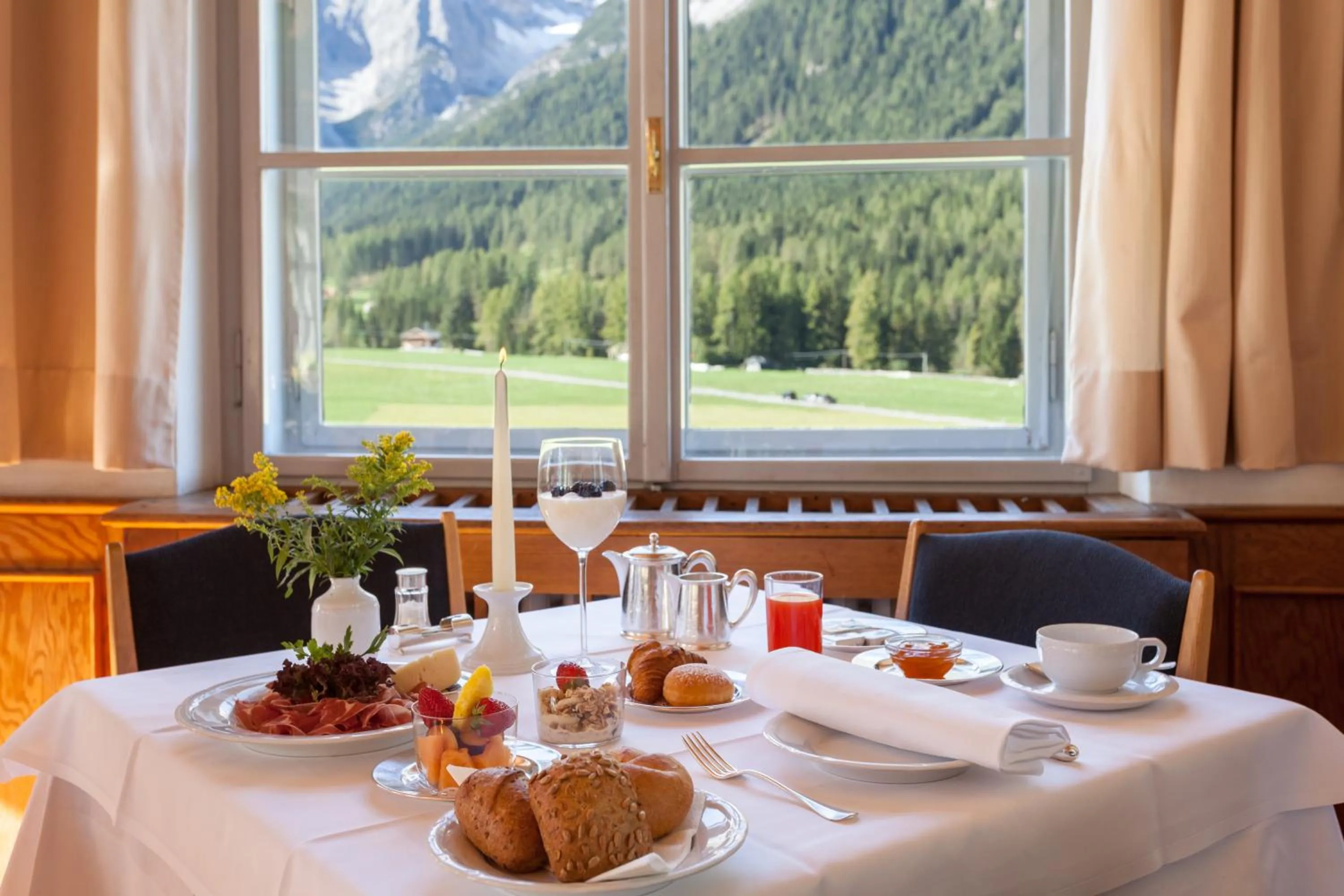 Restaurant/places to eat in Hotel Tre Cime Sesto - Sexten