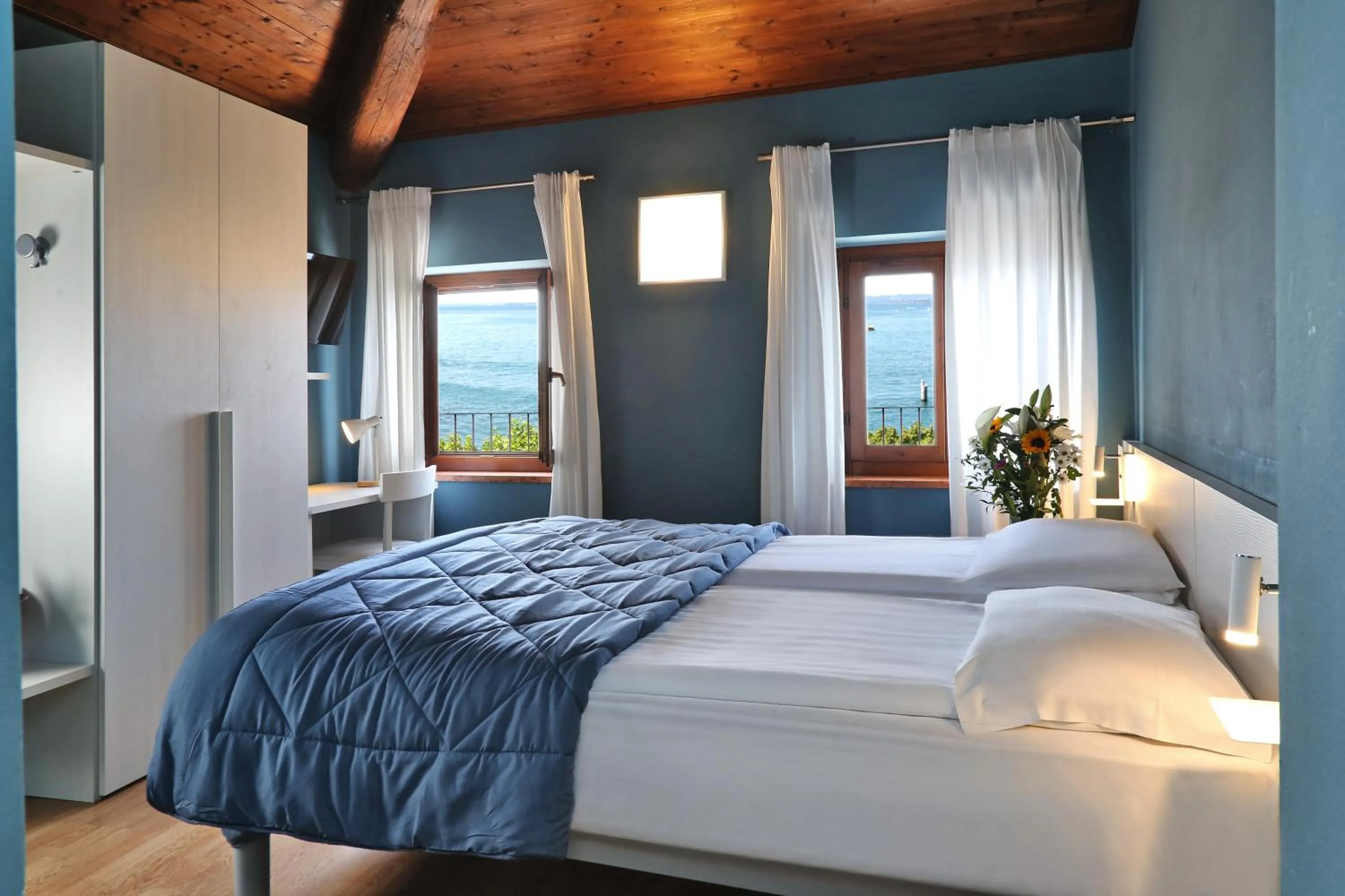 Bedroom, Bed in Albergo All'Ancora