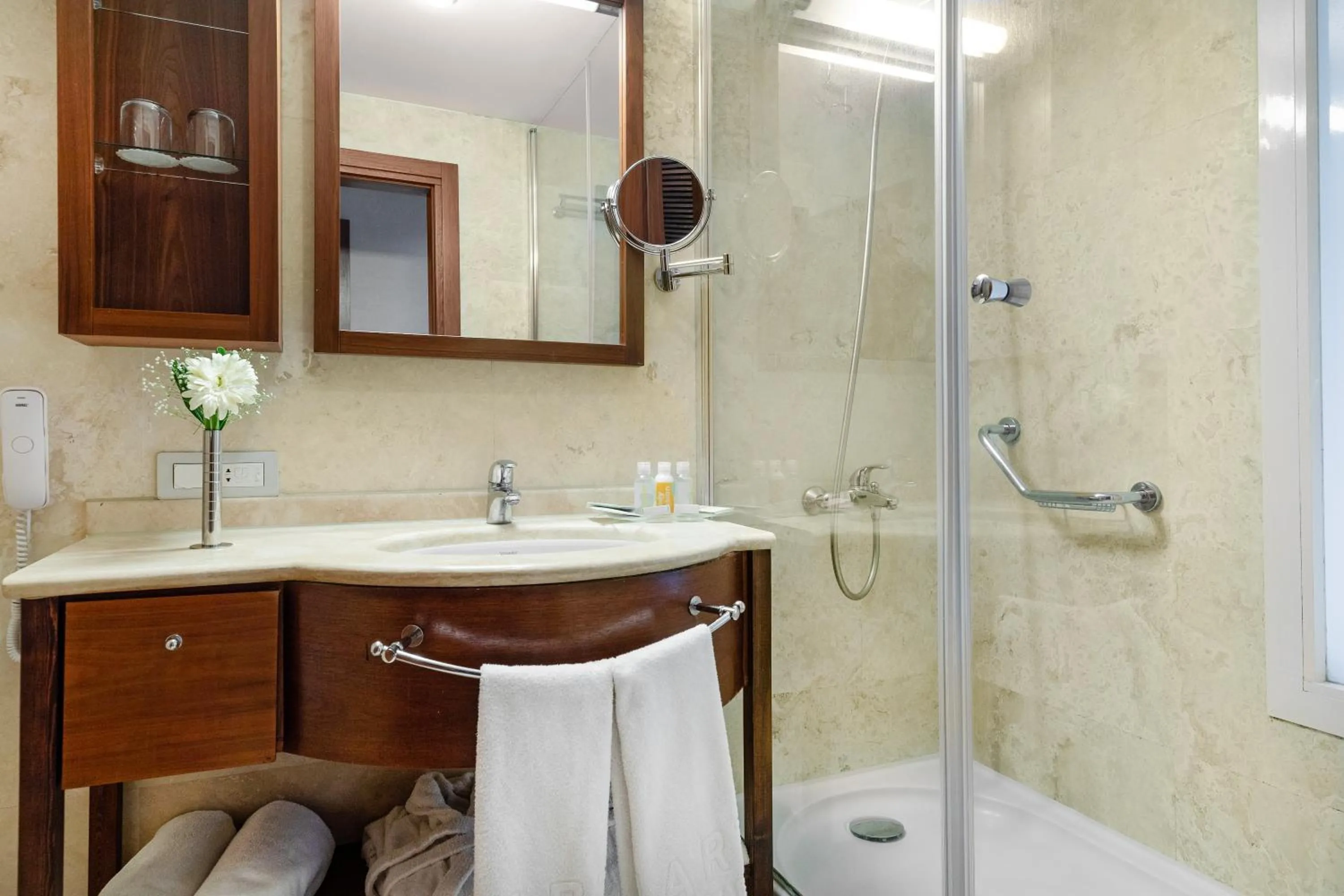 Shower in Marti Resort Deluxe Hotel