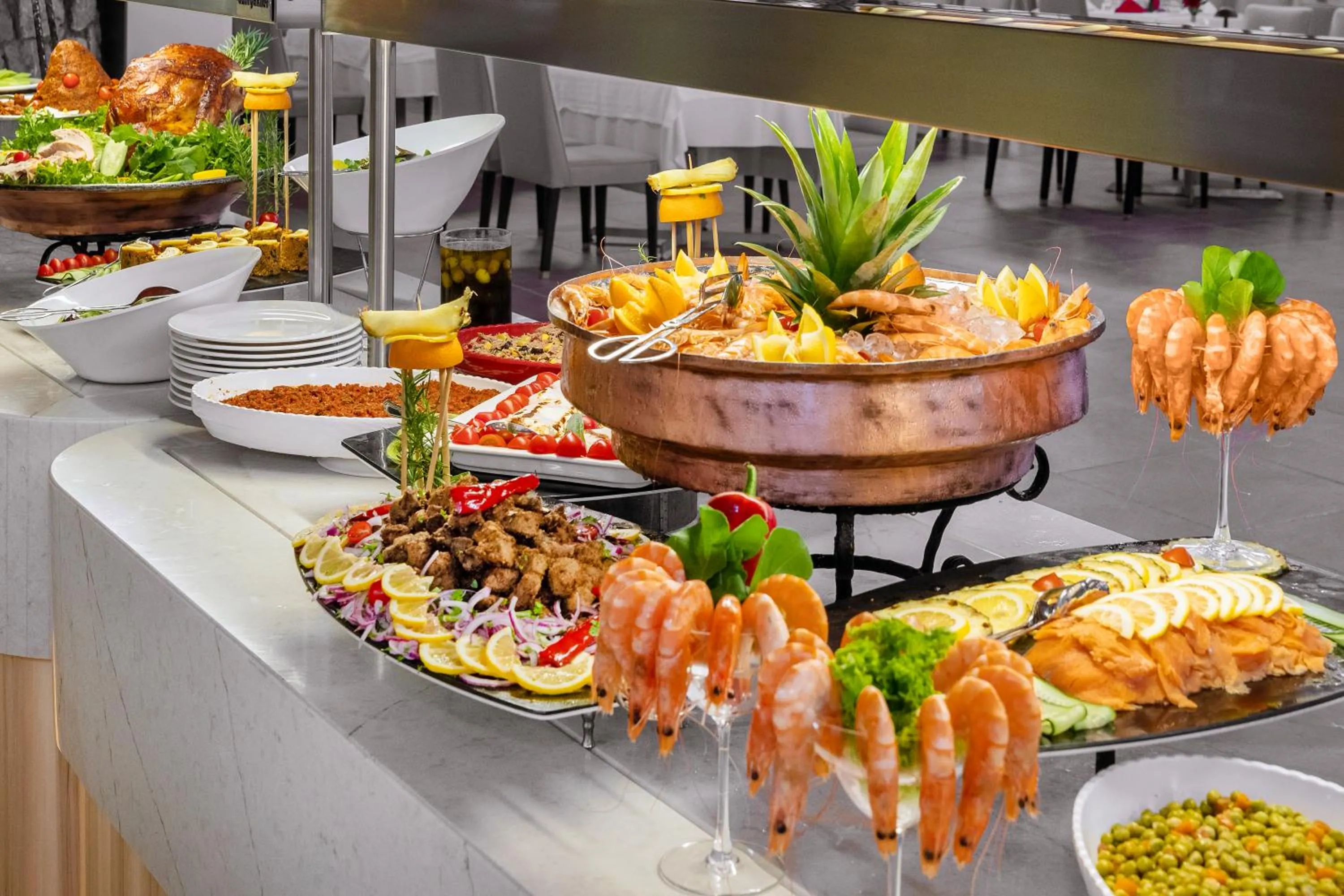 Restaurant/places to eat in Marti Resort Deluxe Hotel