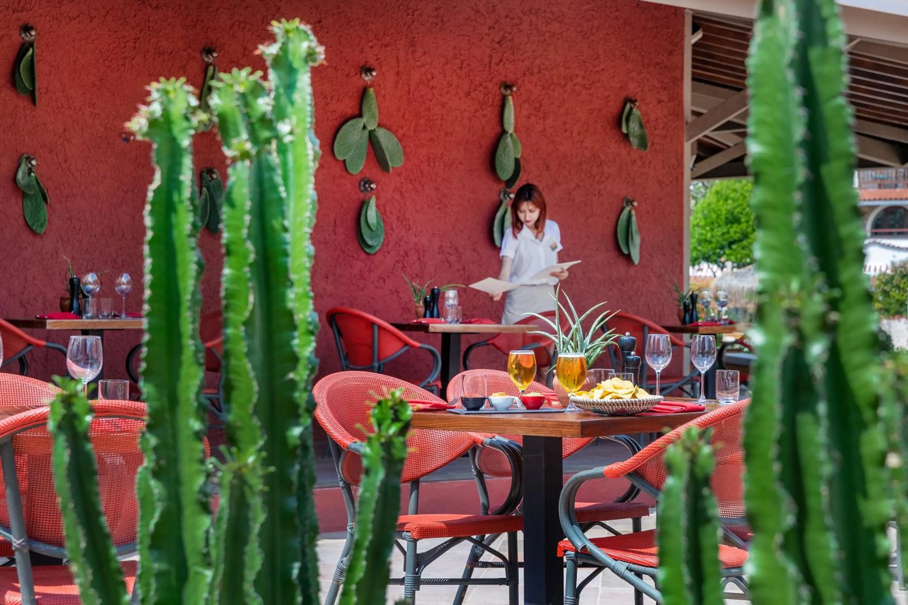 Restaurant/places to eat in Marti Resort Deluxe Hotel