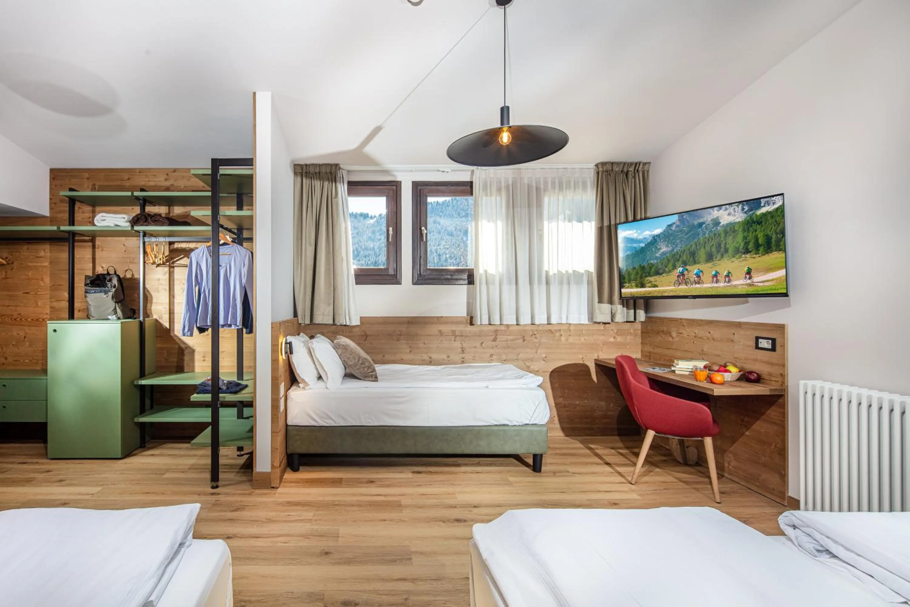 Restaurant/places to eat, Bed in Hotel Nigritella