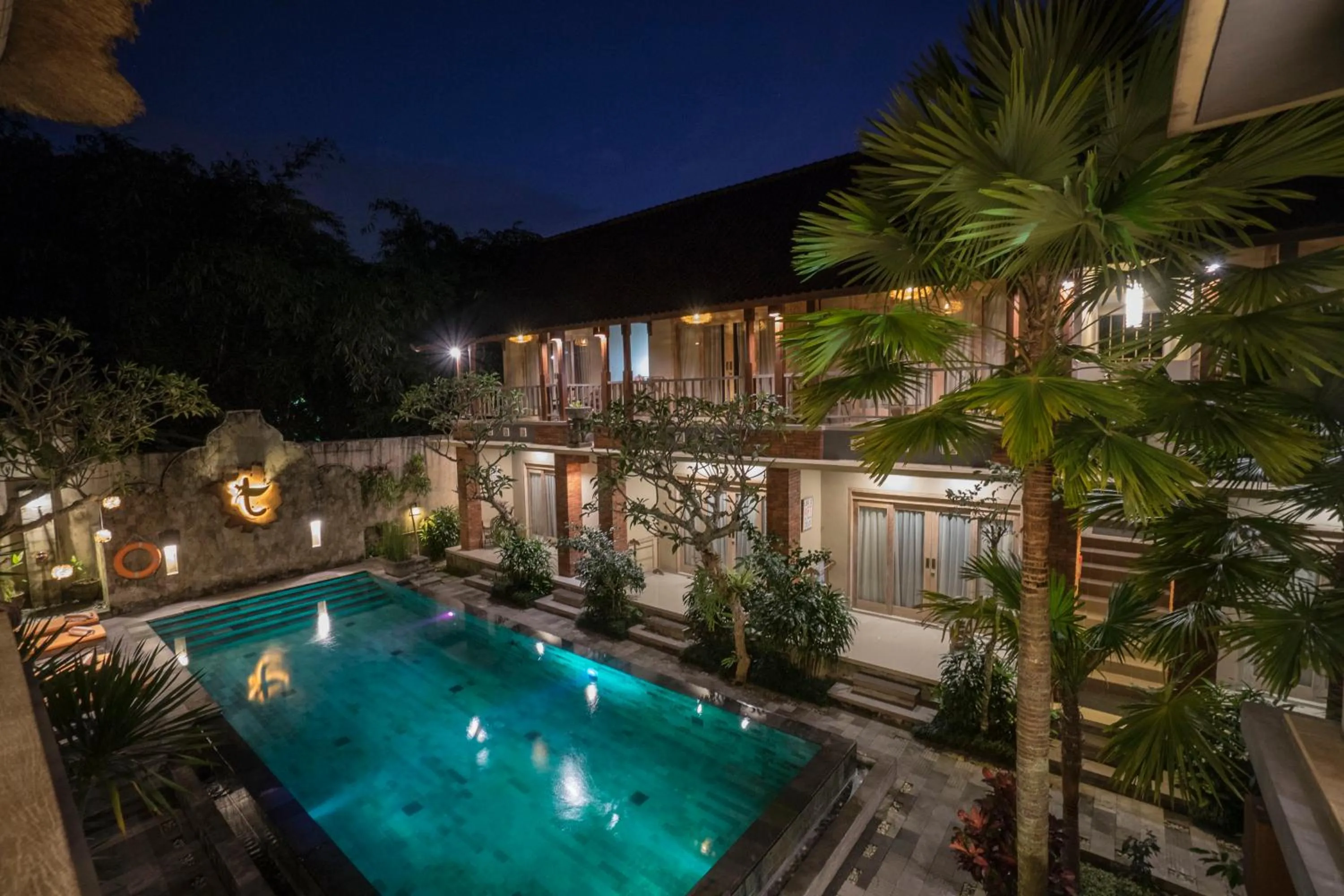 Garden in Tetirah Boutique Hotel