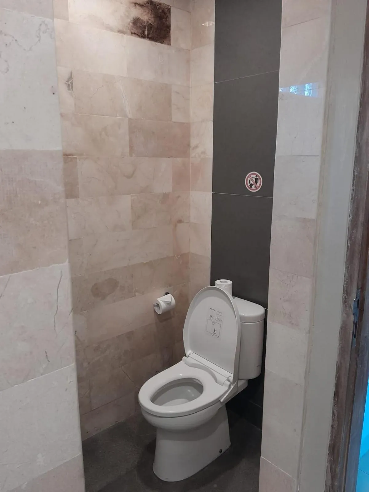 Toilet in Tetirah Boutique Hotel