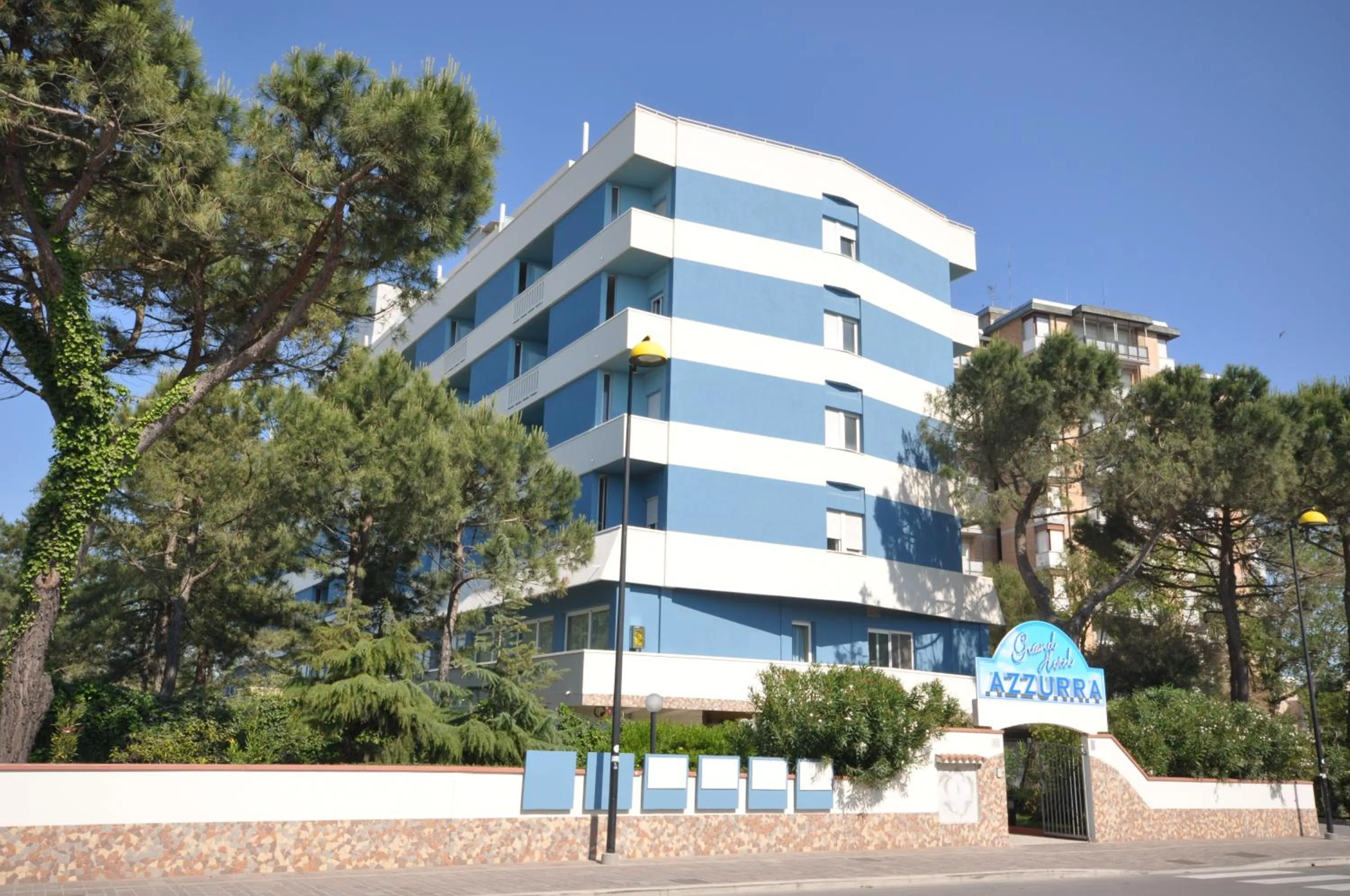 Facade/entrance in Grand Hotel Azzurra Club