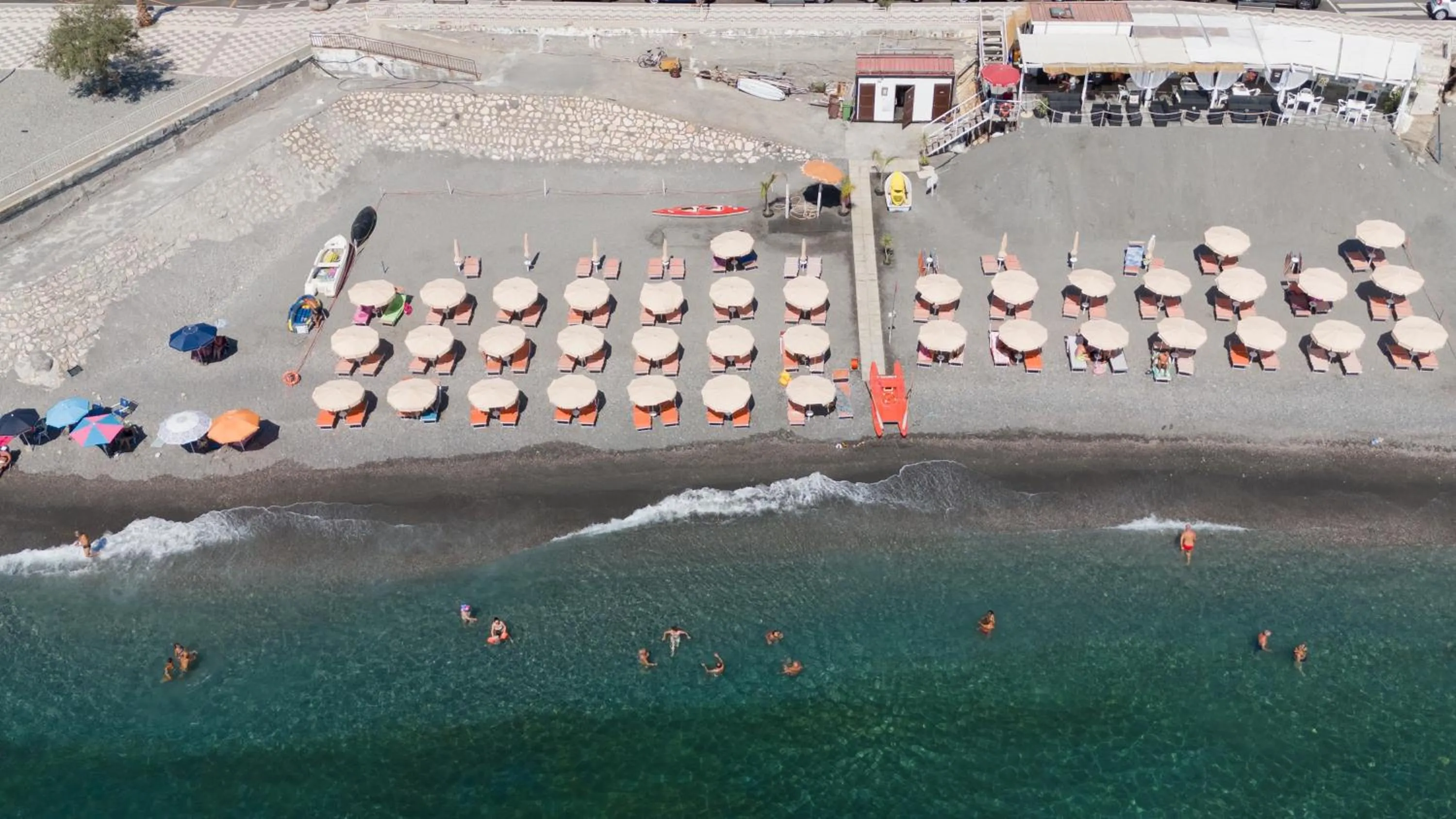 Beach in Hotel Donna Rosa