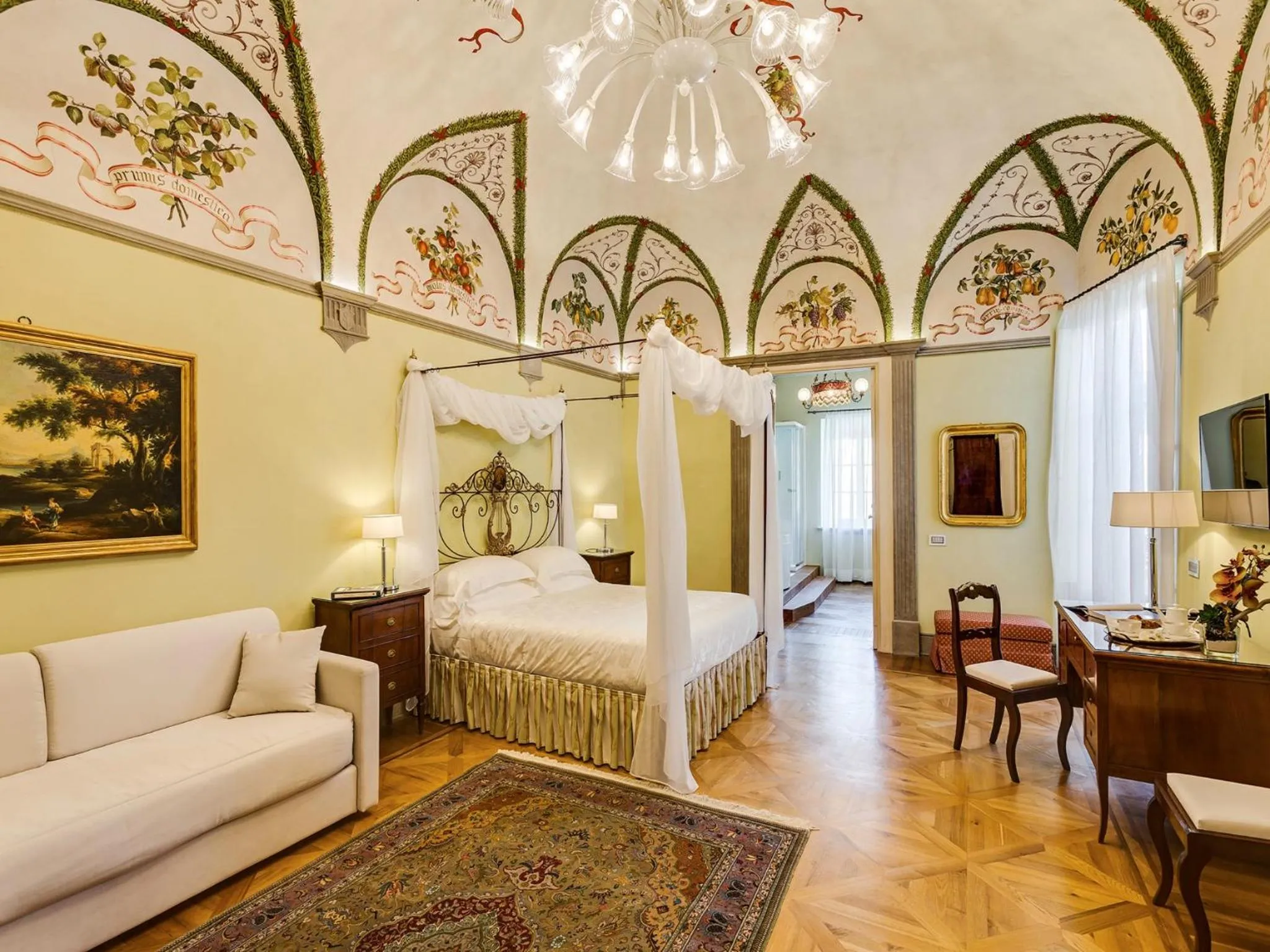 Photo of the whole room, Bed in Relais degli Angeli Residenza d'Epoca