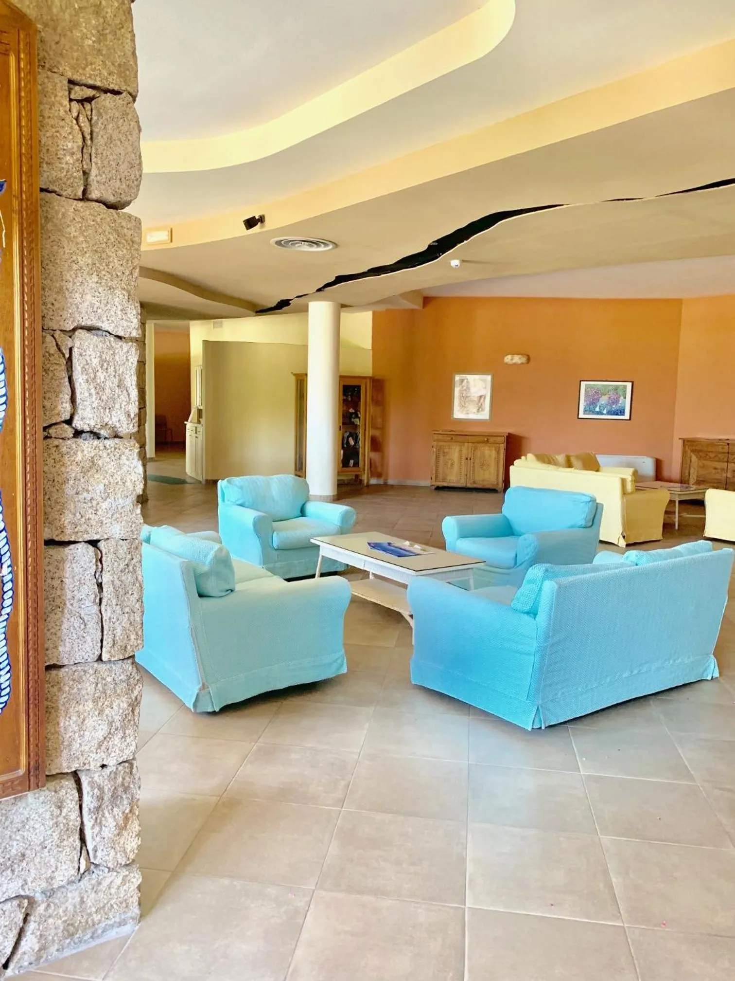 Lobby or reception in Swadeshi Sporting Hotel Tanca Manna