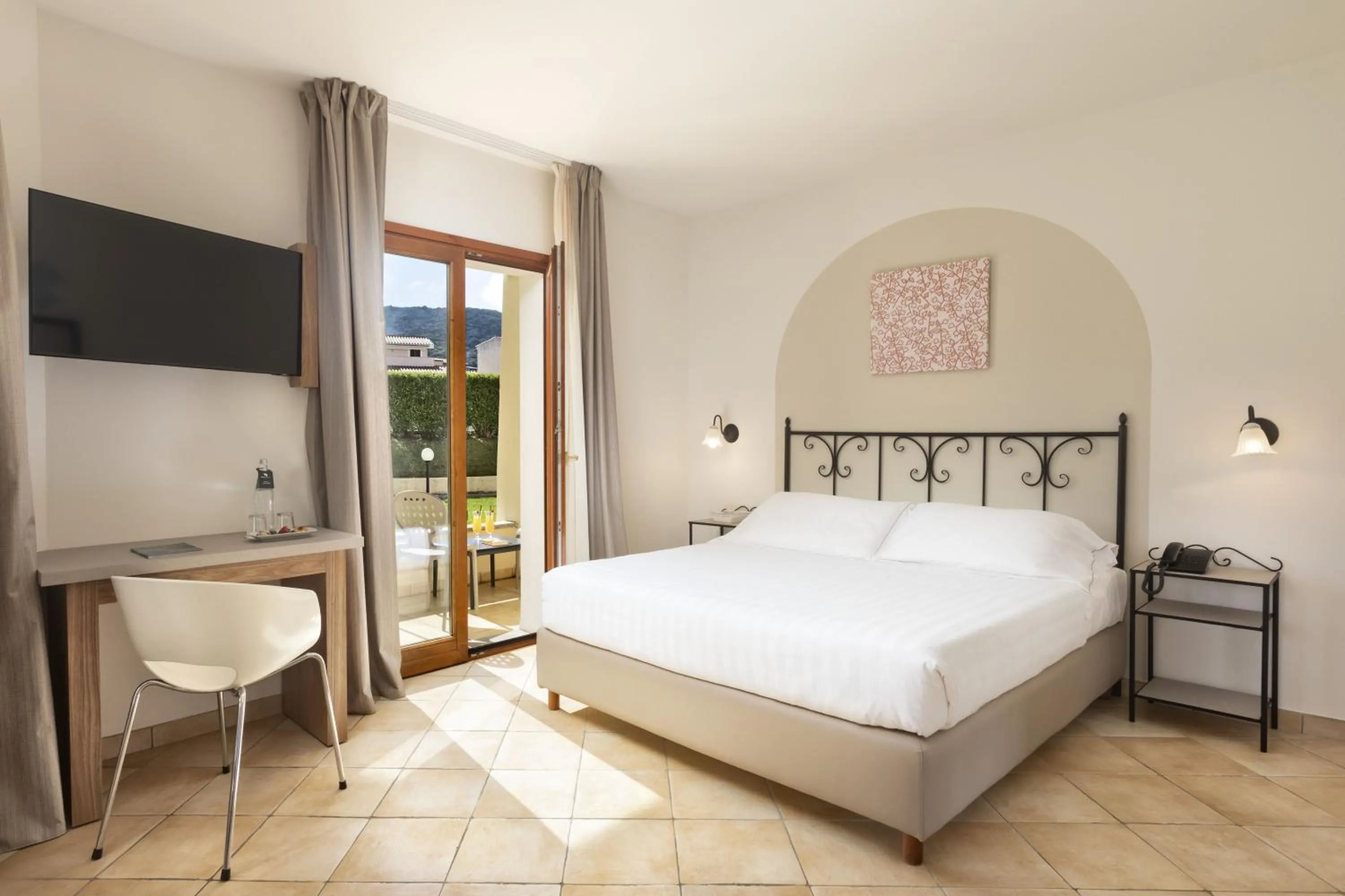 Bedroom, Bed in Blu Hotel Morisco