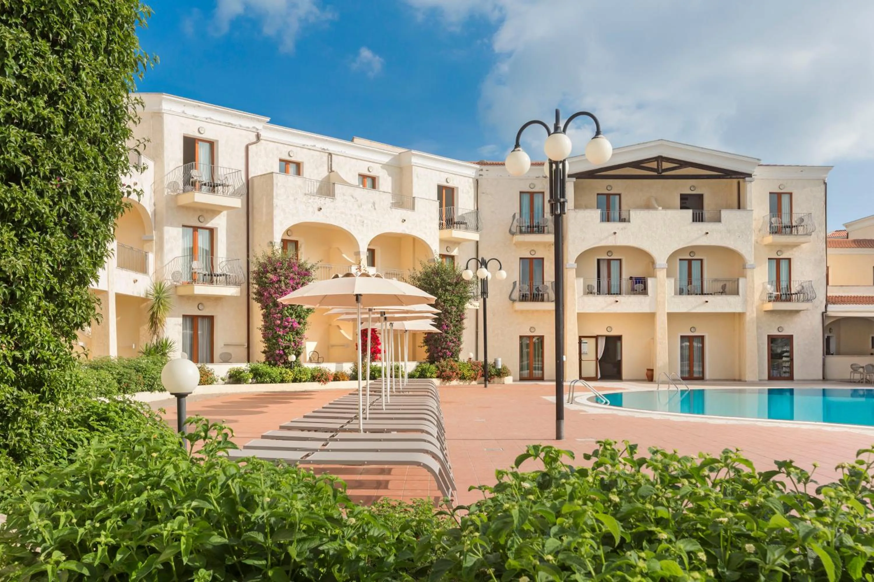 Swimming pool in Blu Hotel Morisco