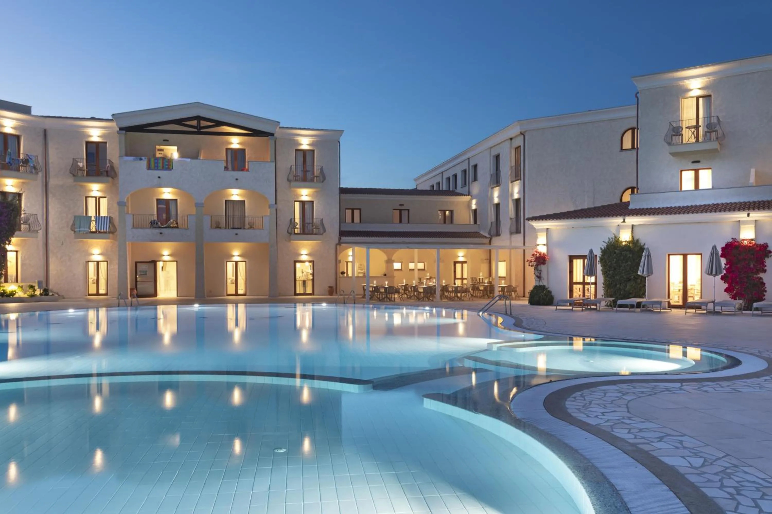 Swimming pool in Blu Hotel Morisco