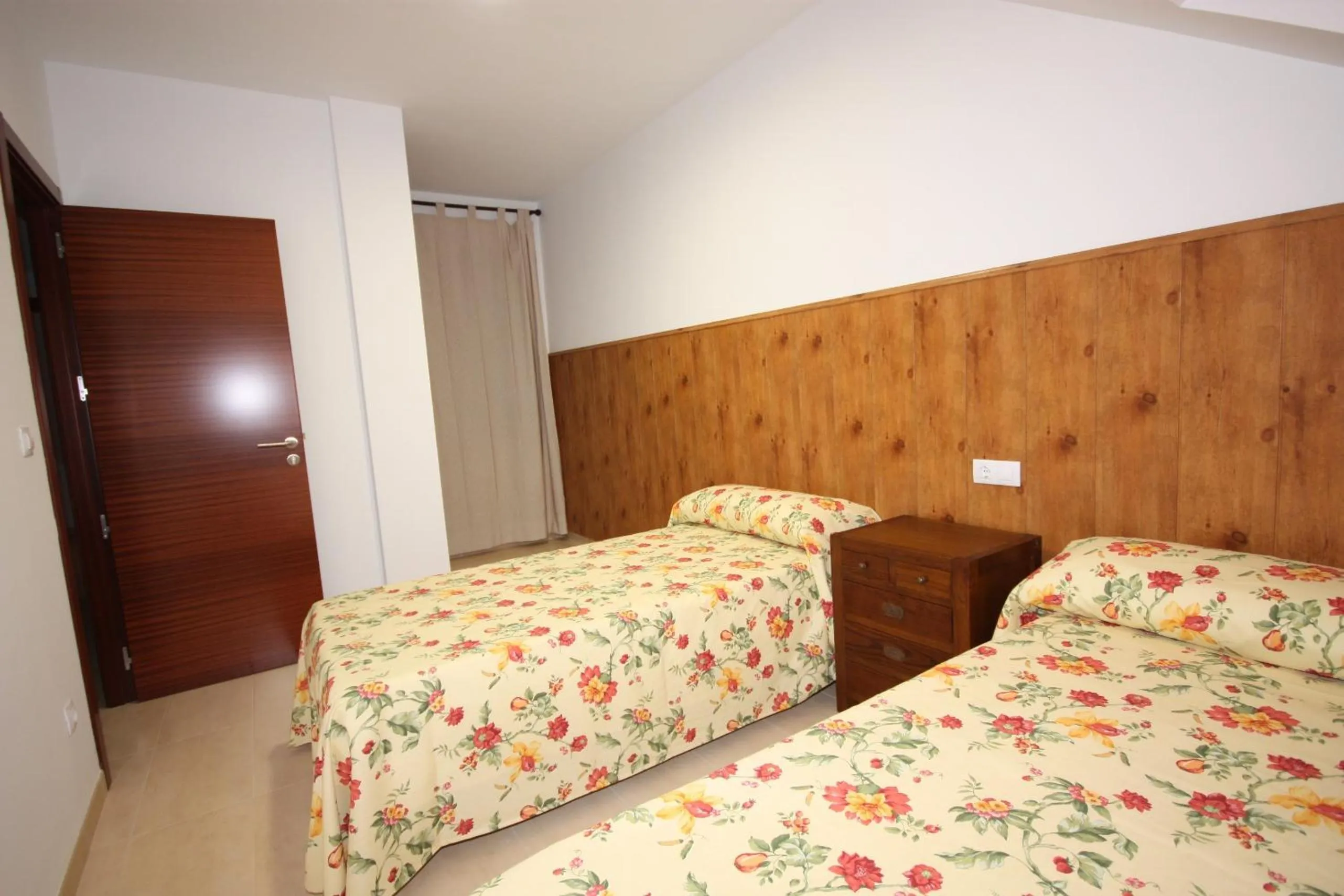 Bedroom, Bed in Apartamentos Rurales Campillo