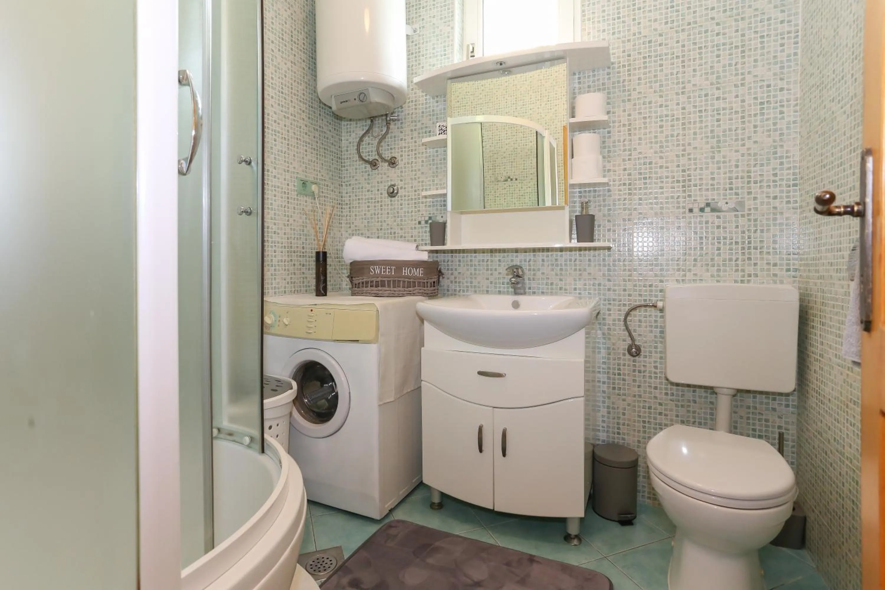 Toilet in Apartment Mariniva
