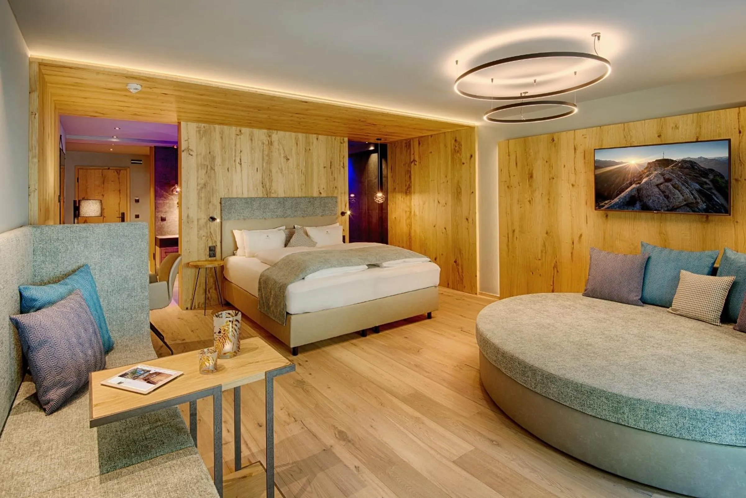 Bedroom, Bed in LUNARIS Wellnessresort