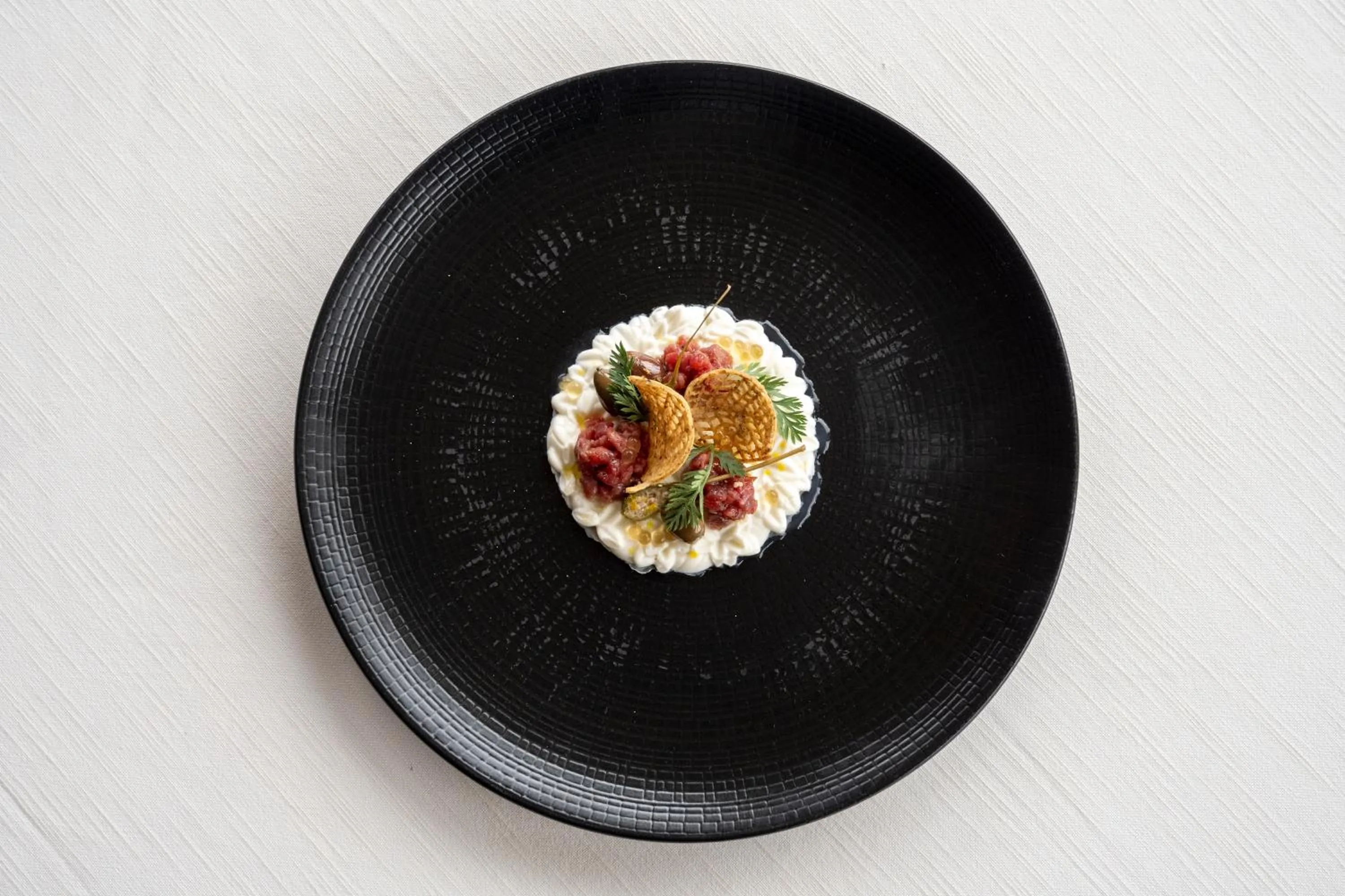 Restaurant/places to eat in Hotel Dahu